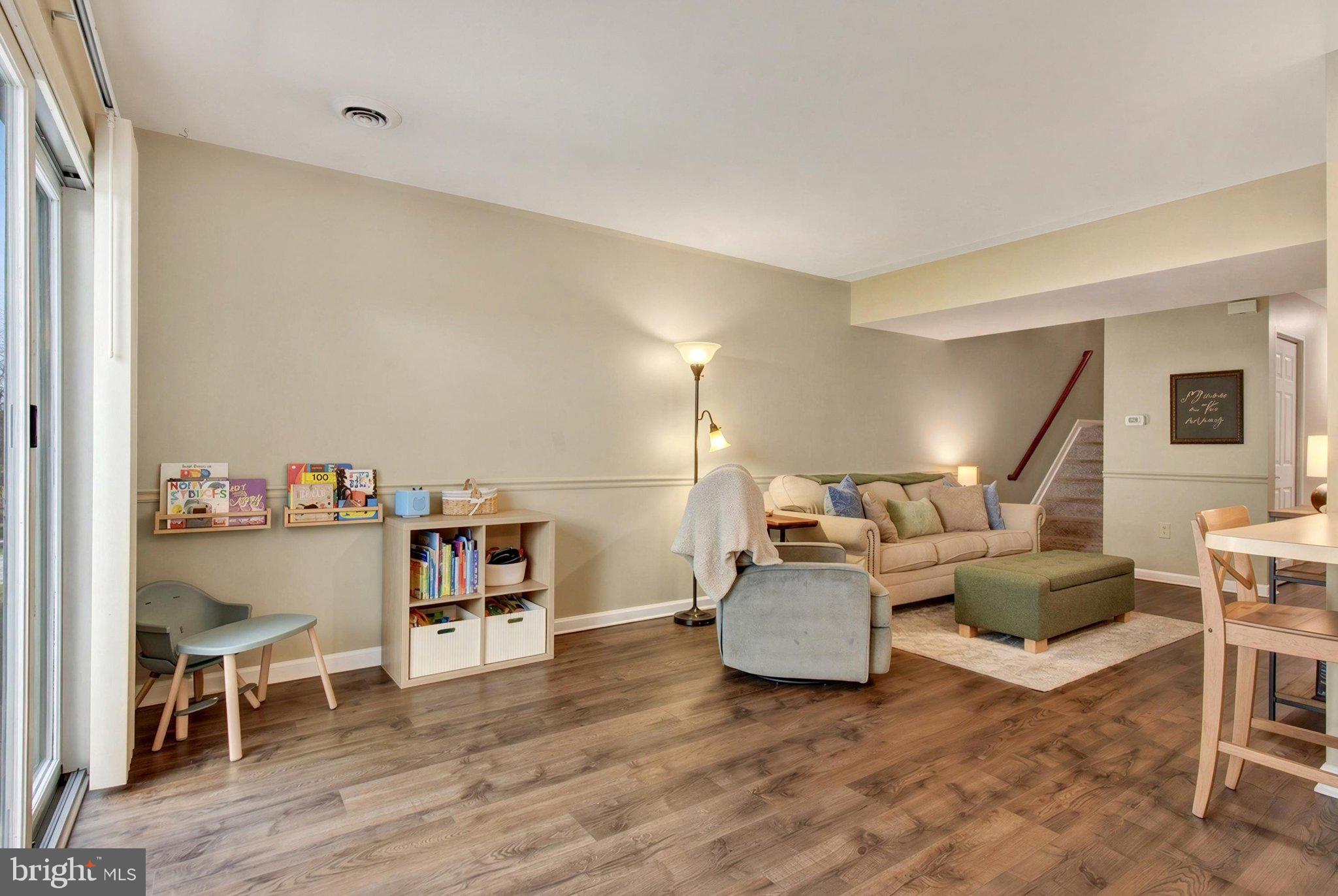 MOUNTAIN VIEW VILLAGE - Residential