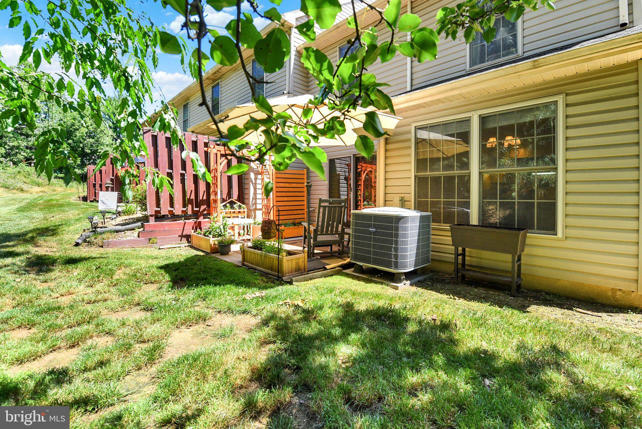 MOUNTAIN VIEW VILLAGE - Residential