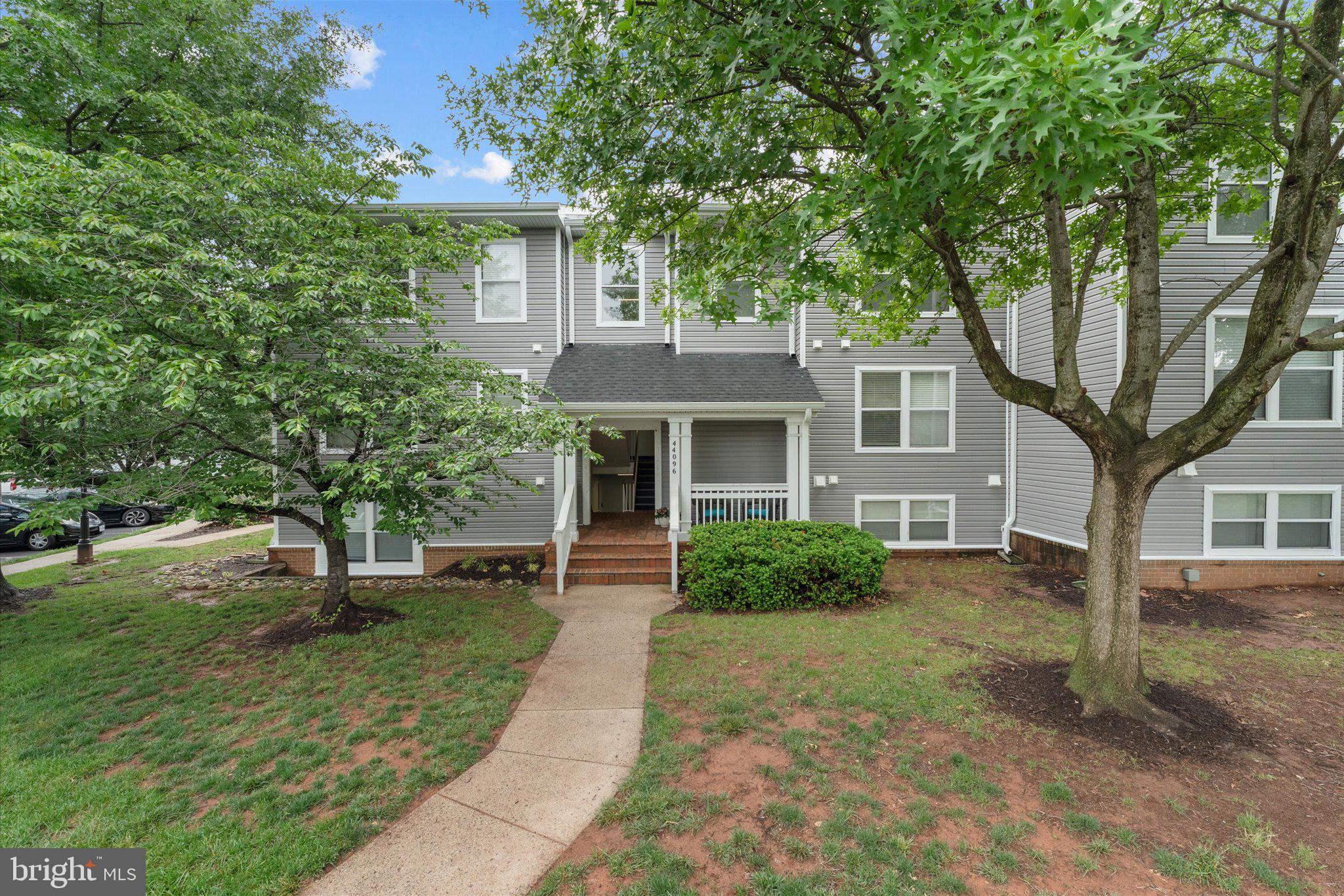 Penthouse-Level Condo with Two Private Balconies, Vaulted Ceilings & Exceptional Ashburn Village Amenities
<br>
<br>
--Beautifully updated top-floor condominium offering the privacy and appeal of penthouse-level living, featuring almost 1,200 square feet, 2 spacious bedrooms, 2 full bathrooms, two private balconies, and an abundance of natural light throughout. Includes 1 assigned parking space plus plenty of unreserved guest parking.
<br>
<br>
--The spacious floor plan is enhanced by soaring vaulted ceilings in the living and dining rooms, creating a bright, open, and airy atmosphere. As you enter, you'll immediately appreciate the stylish updates and modern finishes that make this home truly move-in ready.
<br>
<br>
--The gourmet kitchen is highlighted by white cabinetry, granite countertops, and stainless steel appliances, providing both beauty and functionality for everyday living and entertaining. The adjoining living room features a gas fireplace, new ceiling fan, and direct access to a private balcony, creating the perfect space to relax and unwind.
<br>
<br>
--Additional interior features and updates include:
• New Mohawk Luxury Vinyl Plank Flooring installed throughout in 2024
• Spacious primary suite featuring a private balcony, walk-in closet, and ensuite bathroom
• New full-size washer and dryer purchased in 2024
• Kitchen appliances replaced in 2019
• HVAC system installed in 2015
• Recent designer touches including Pottery Barn drapery rods and curtains, new front door lock, kitchen faucet, and updated bathroom fixtures
• Lower Level Storage Locker
<br>
<br>
--Enjoy access to the award-winning Ashburn Village Sports Pavilion, featuring:
• Indoor and outdoor swimming pools
• Extensive fitness center with sauna and steam rooms
• Fitness classes
• Indoor and outdoor tennis courts
• Pickleball and racquetball facilities
<br>
<br>
--Additional Ashburn Village amenities include:
• Eight scenic lakes and ponds for catch-and-release fishing
• Outdoor pools throughout the community
• 17 tennis courts
• Basketball and volleyball courts
• Baseball, soccer, and lacrosse fields
• Tot lots and playgrounds
• More than 17 miles of walking, jogging, and biking trails
<br>
<br>
--Outdoor enthusiasts will love nearby Pavilion Lake, offering fishing, kayaking, paddle boating, and canoeing just minutes from the front door. Enjoy unbeatable access to the renowned W&OD Trail, perfect for year-round recreation and exercise.
<br>
<br>
--Ashburn Village is also known for its vibrant community events, including 5K races, cornhole tournaments, summer movie nights, Independence Day celebrations, fireworks, National Night Out, Music Bingo, Battle of the Bands, Yappy Hour, Fall Fest, Halloween Spooktacular, Santa Parades, and much more.
<br>
<br>
--Conveniently located just minutes from Routes 7 and 28, the Dulles Greenway, Historic Leesburg, and Dulles International Airport, and only 4 miles to the Silver Line Metro at Loudoun Station, providing direct access to Washington, DC.