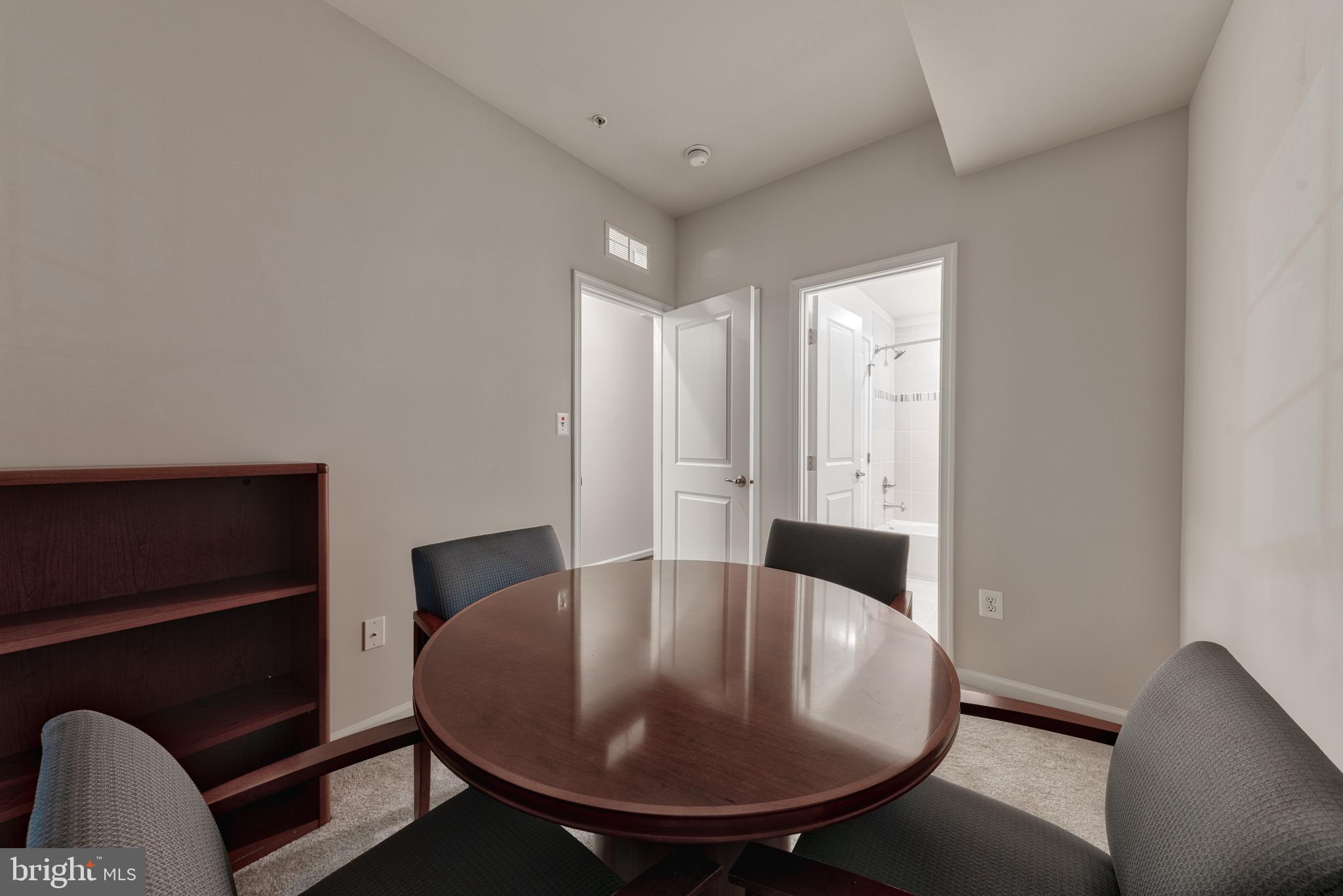 OLDHAM CROSSING - Residential Lease