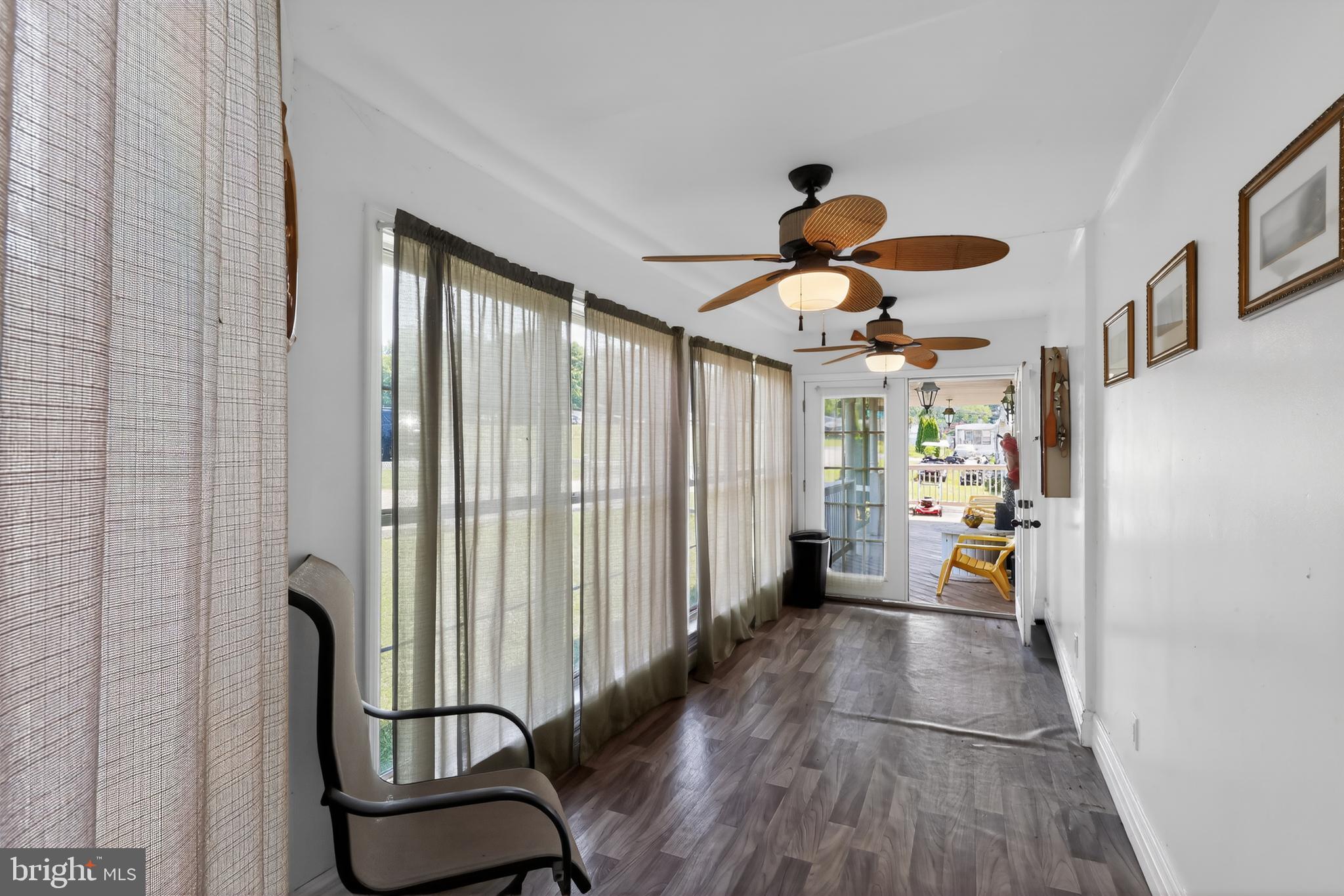 CRYSTAL BEACH MANOR - Residential