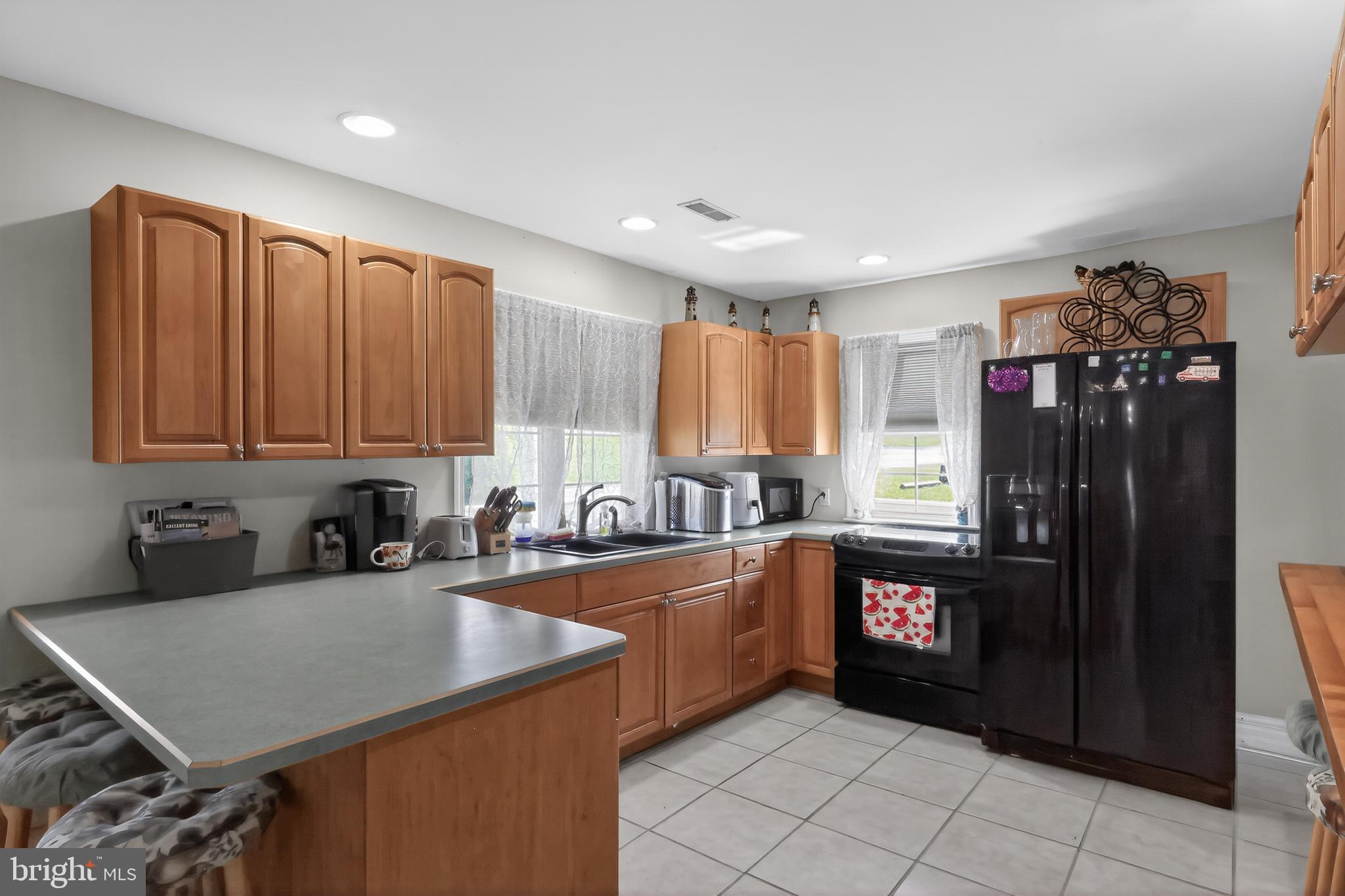 CRYSTAL BEACH MANOR - Residential