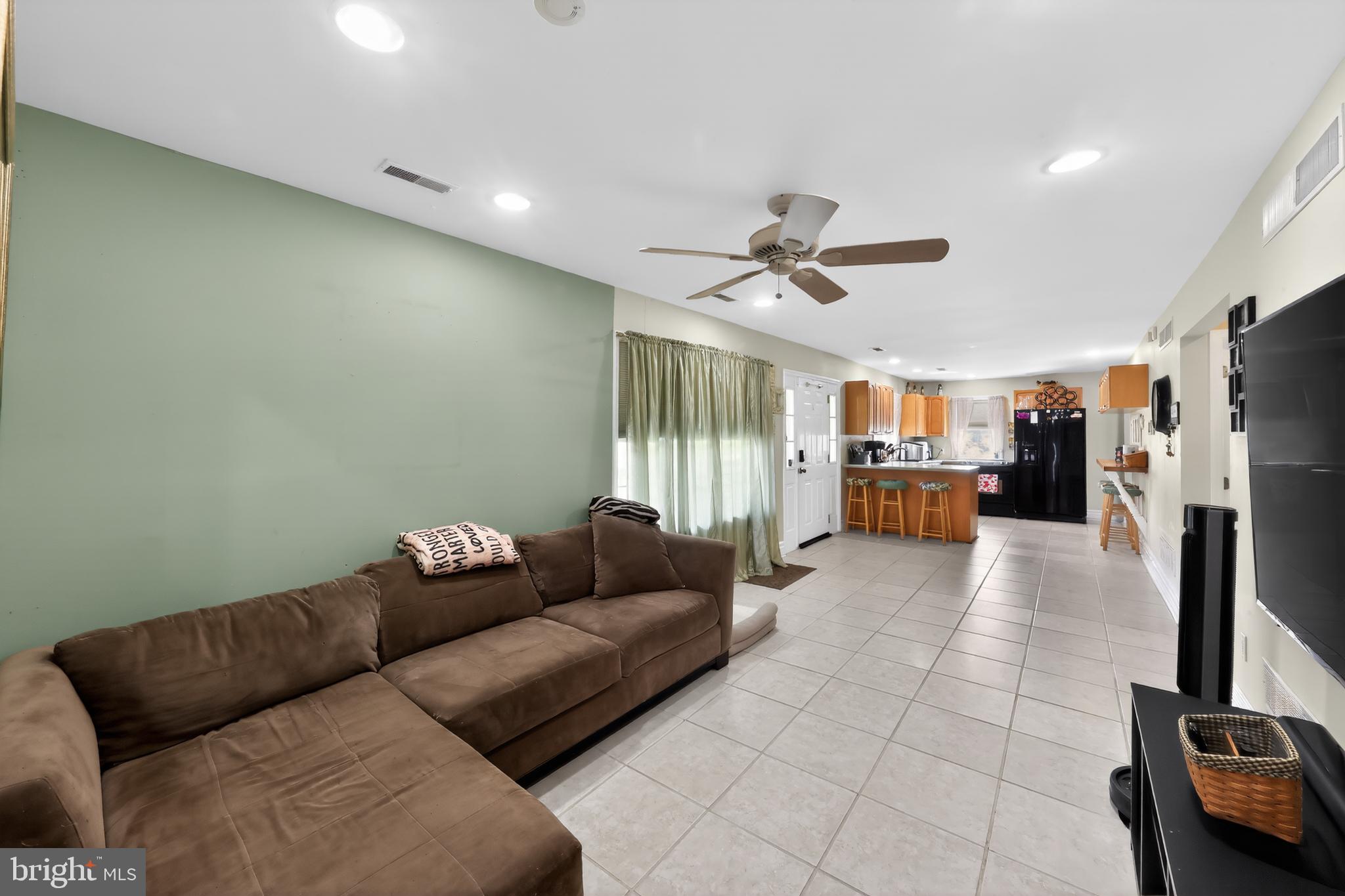 CRYSTAL BEACH MANOR - Residential