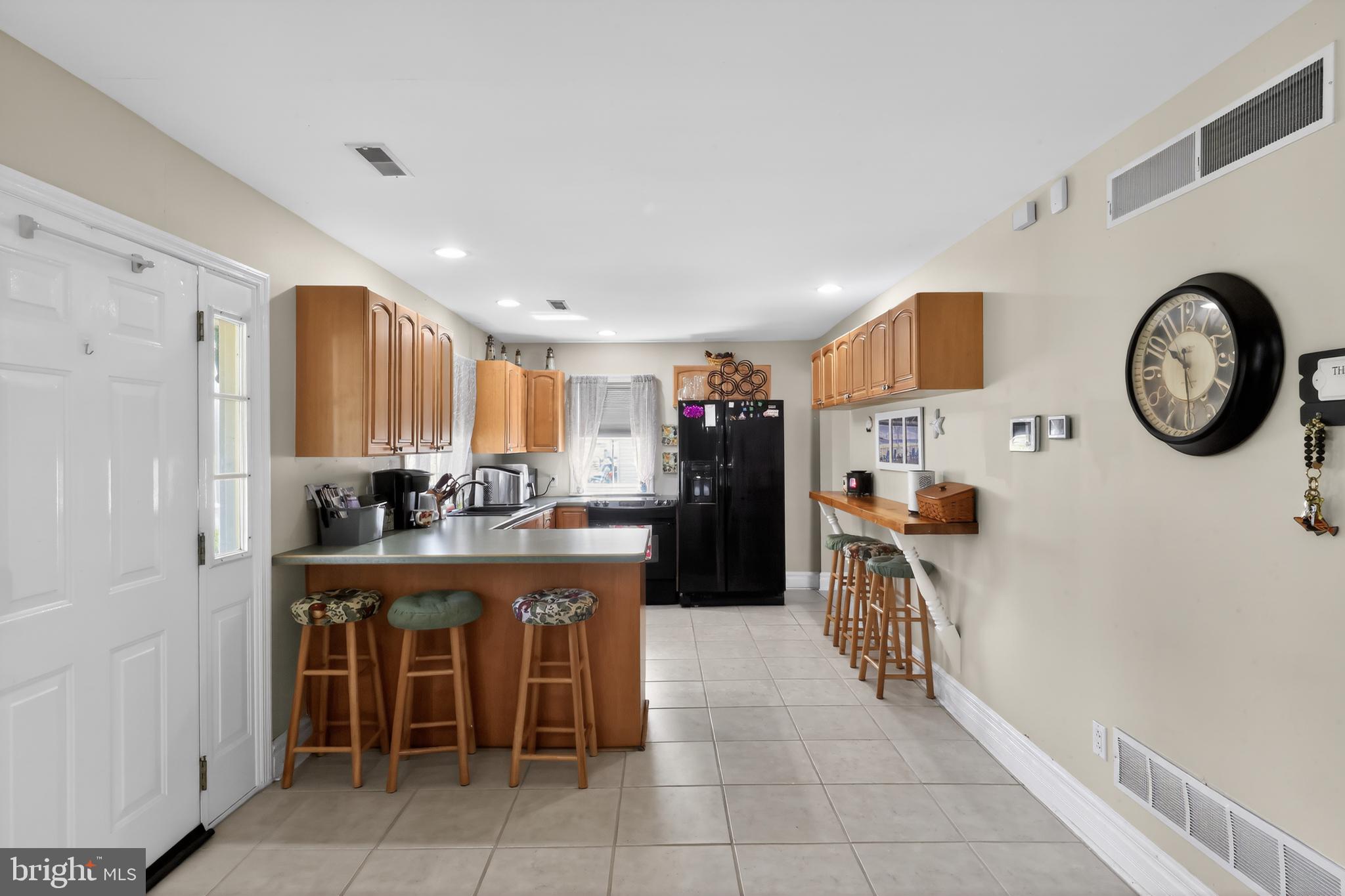 CRYSTAL BEACH MANOR - Residential