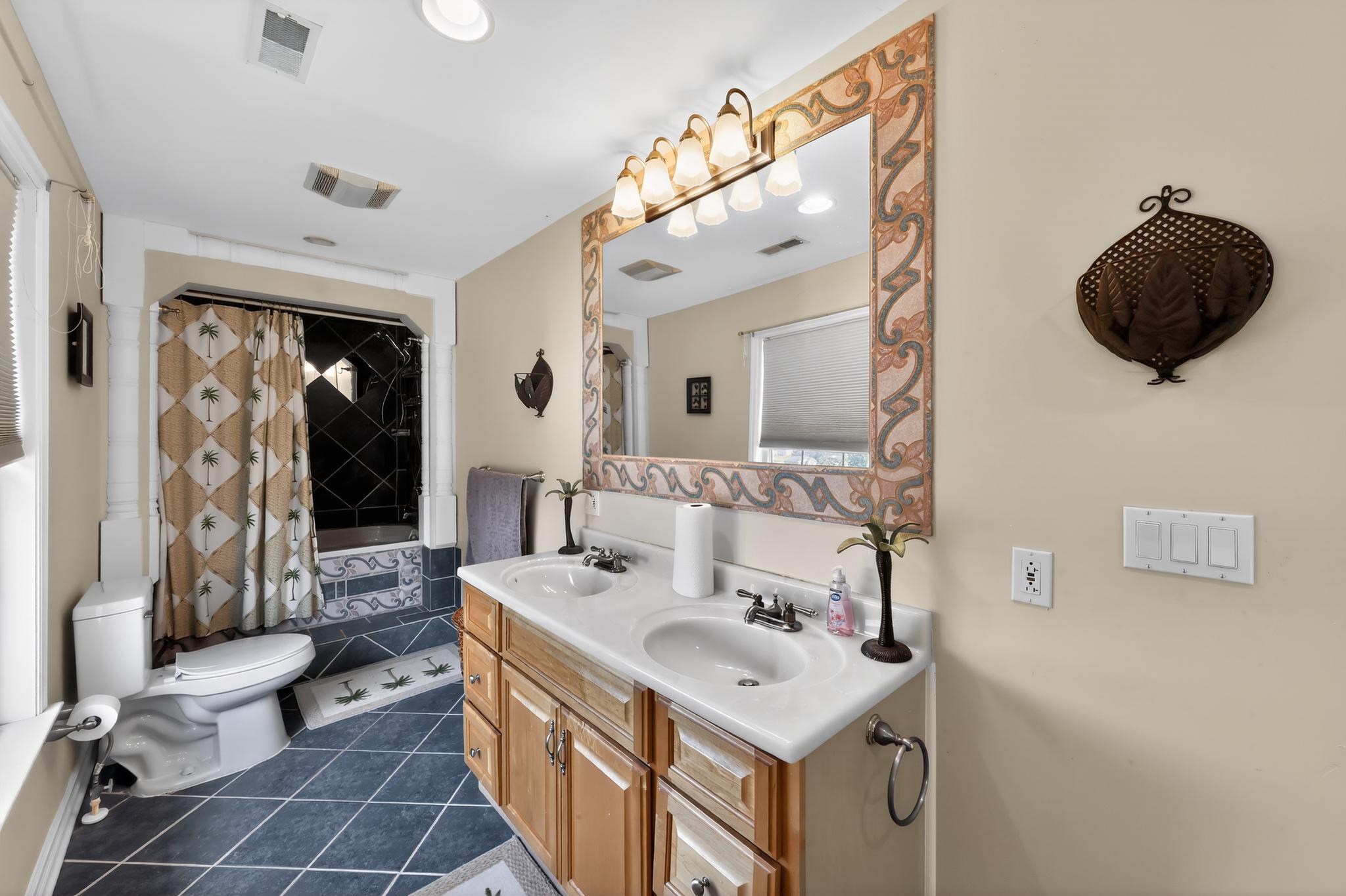 CRYSTAL BEACH MANOR - Residential