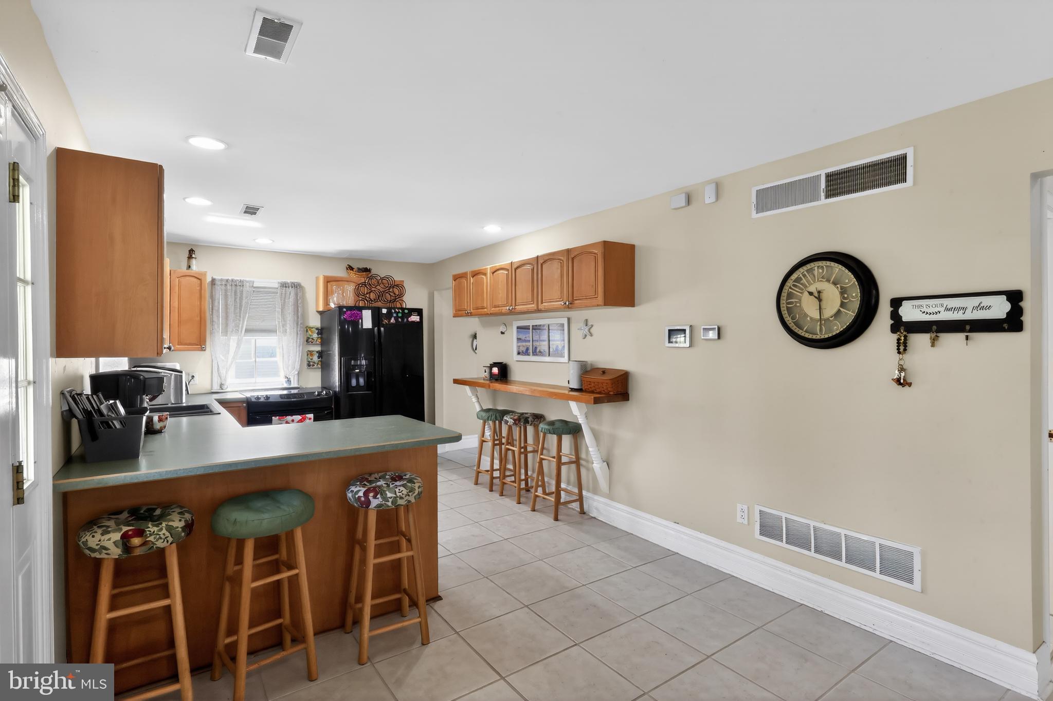CRYSTAL BEACH MANOR - Residential