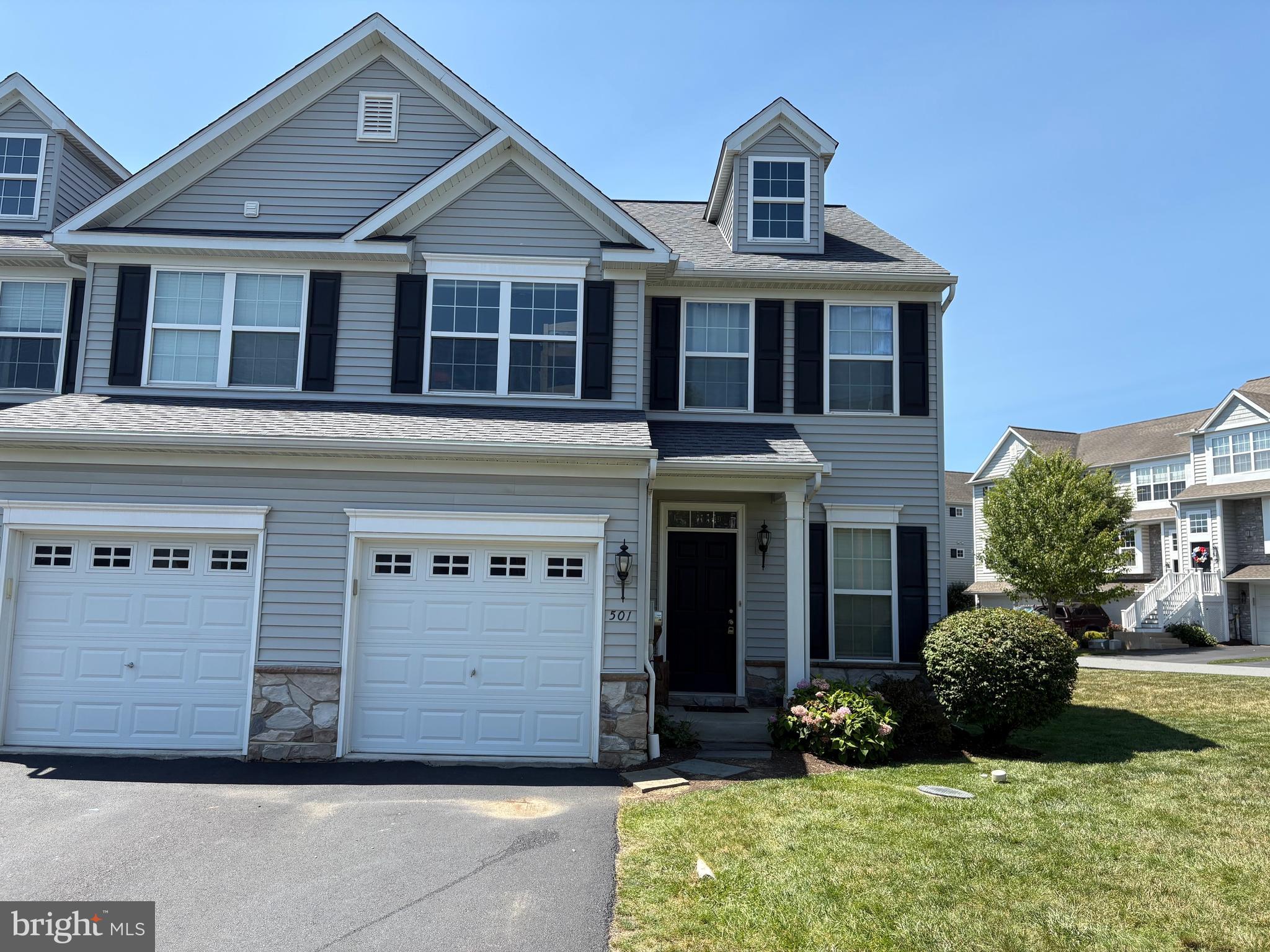 HEATHERBROOK - Residential