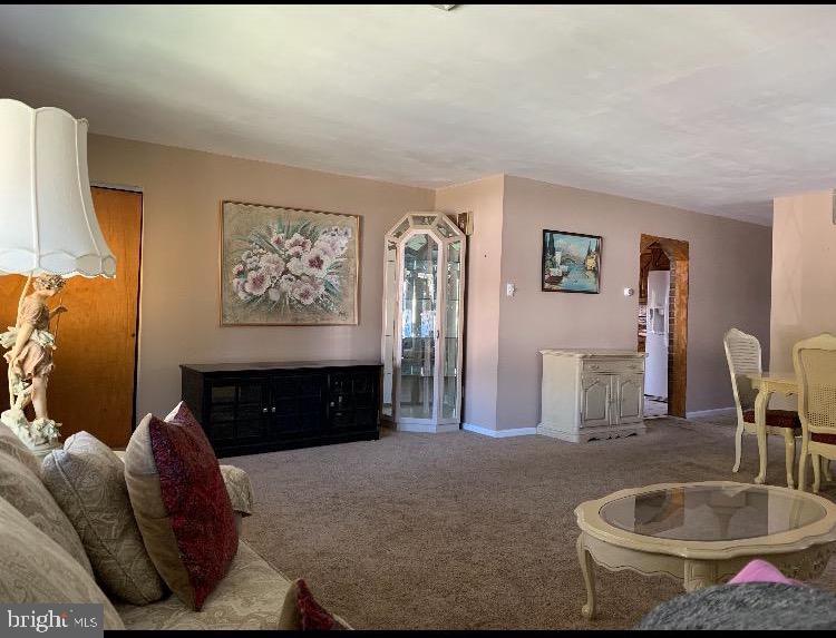 TORRESDALE MANOR - Residential