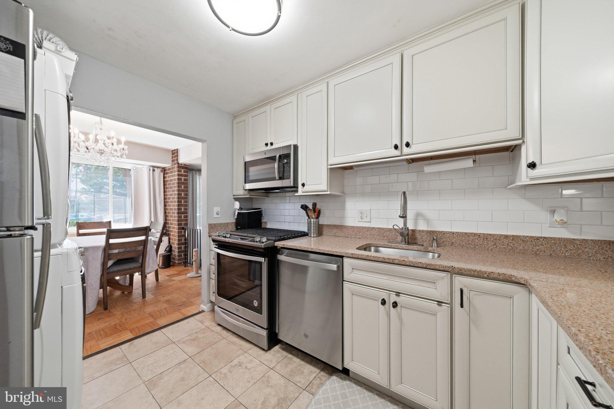 AMERICANA FINMARK - Residential