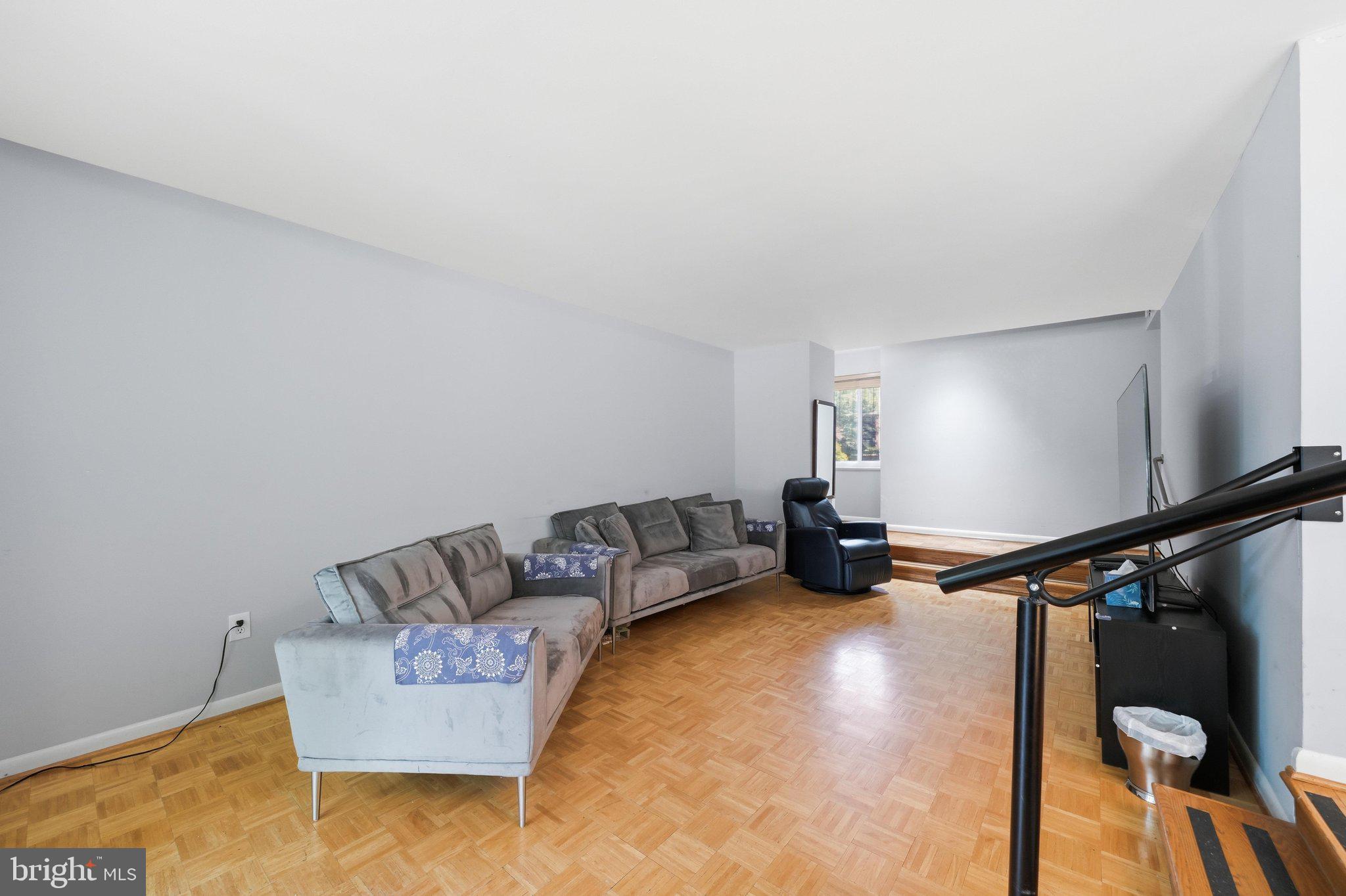 AMERICANA FINMARK - Residential