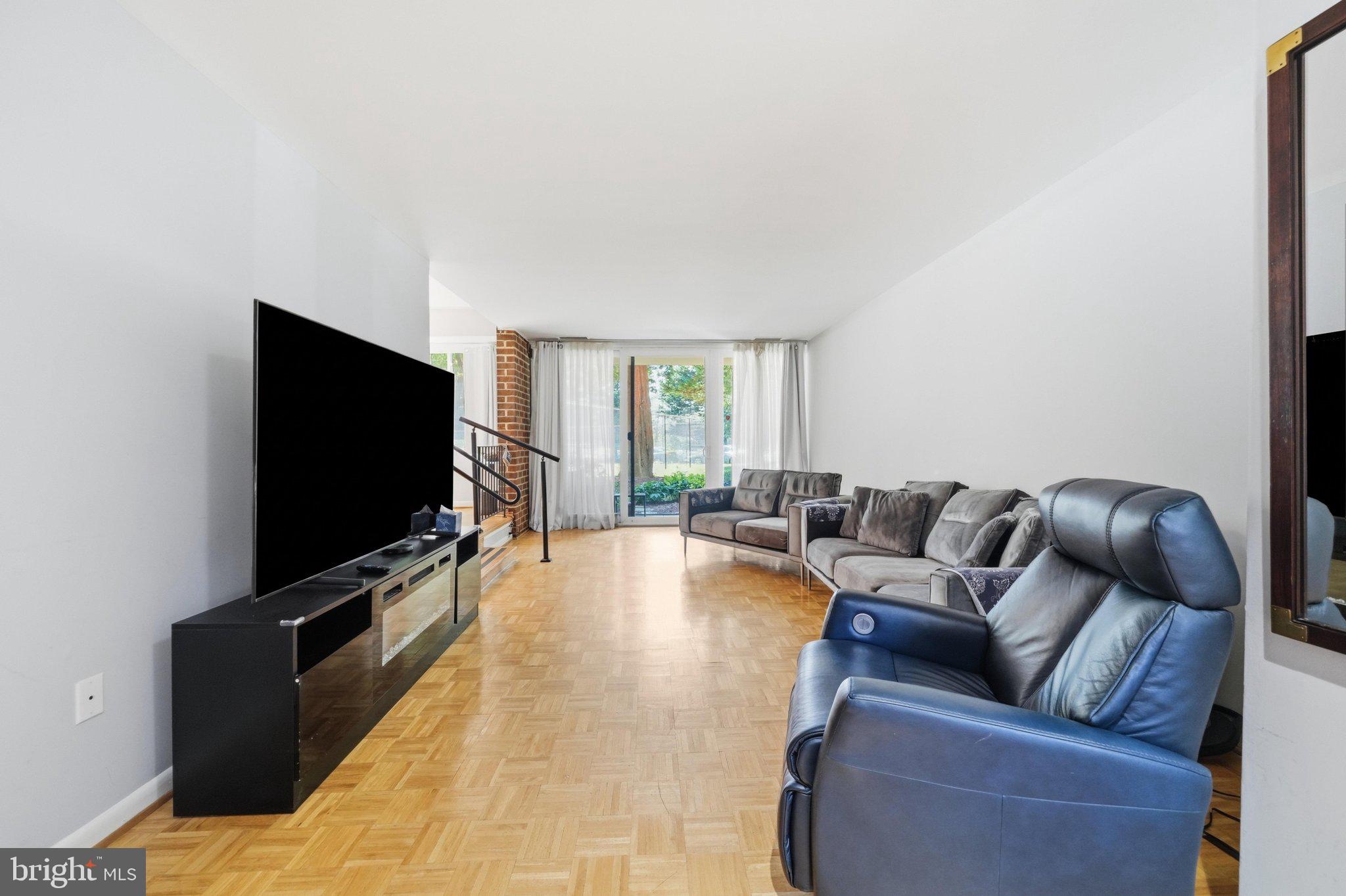 AMERICANA FINMARK - Residential