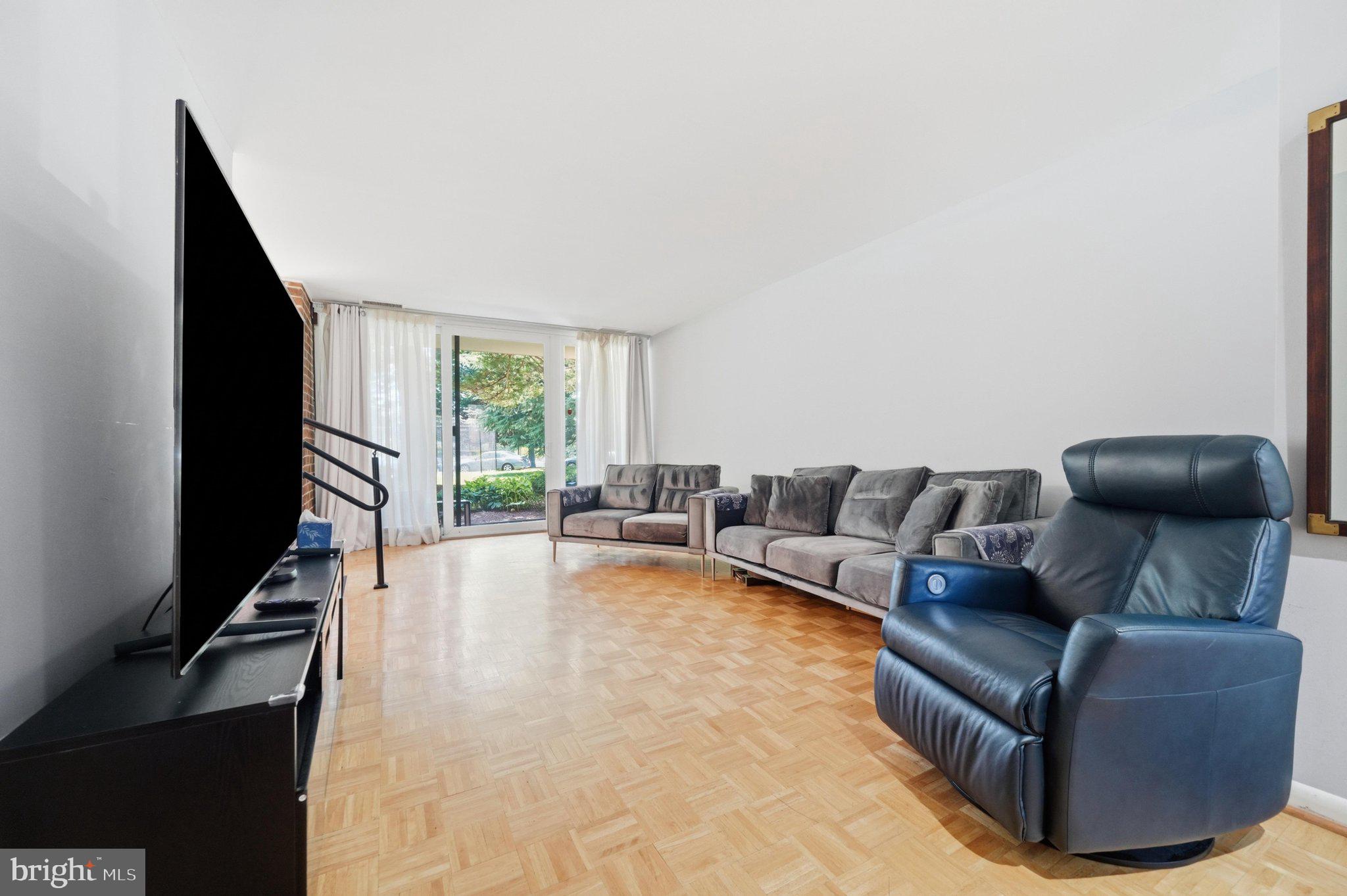 AMERICANA FINMARK - Residential