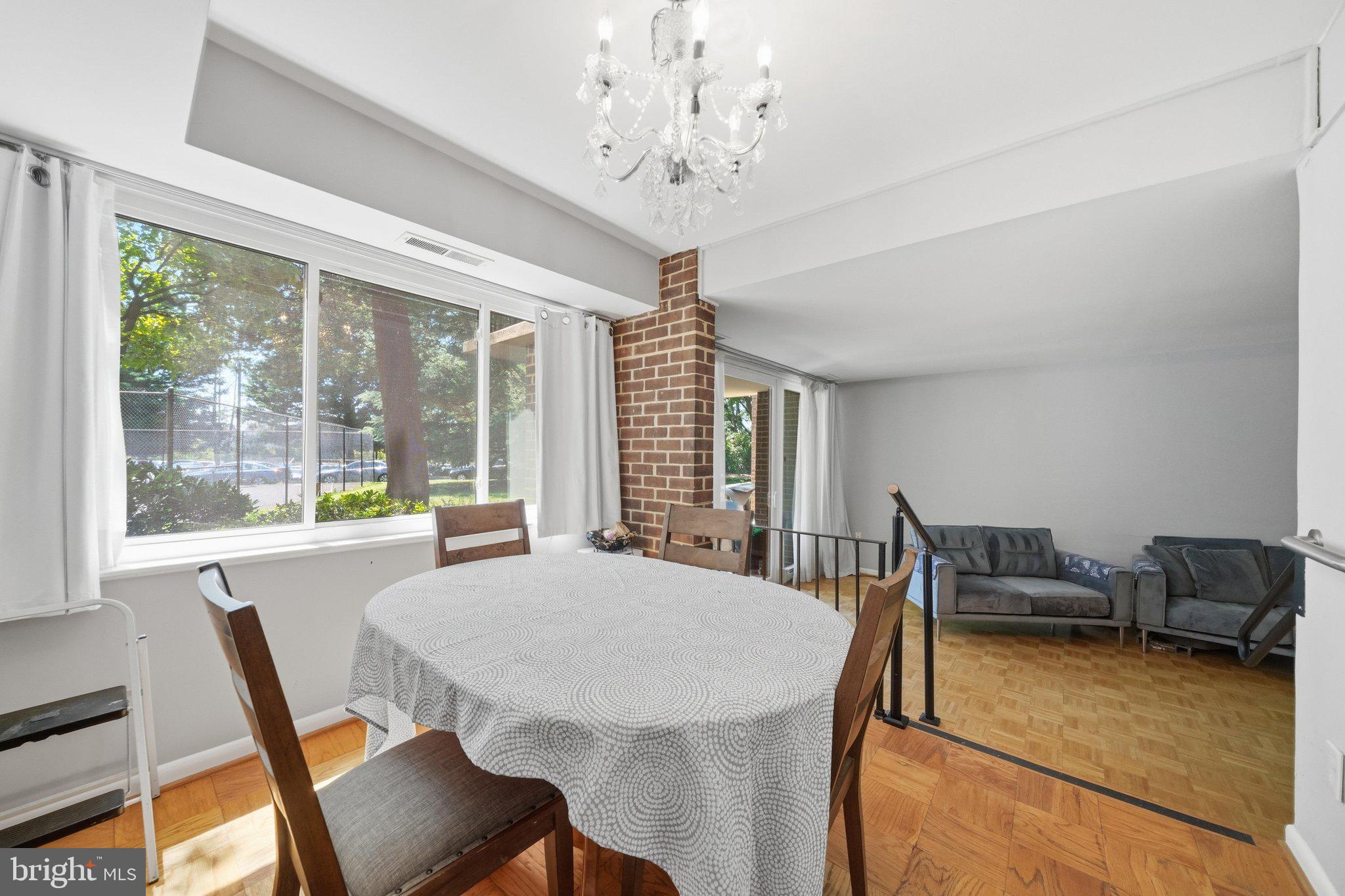 AMERICANA FINMARK - Residential