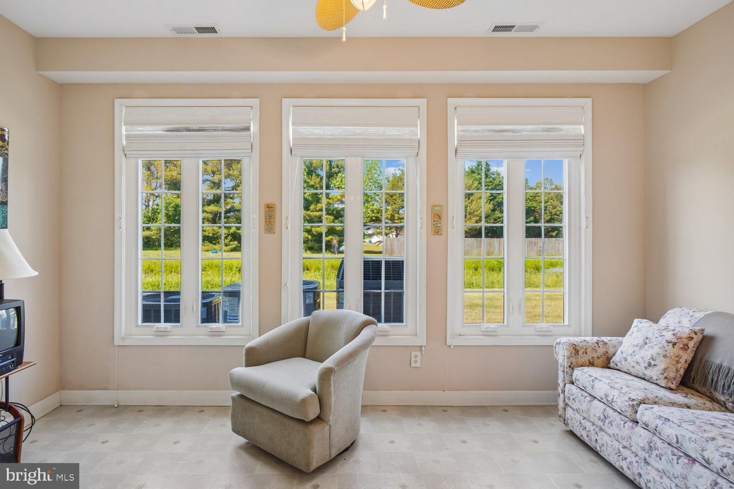 SUMMERLYN - Residential