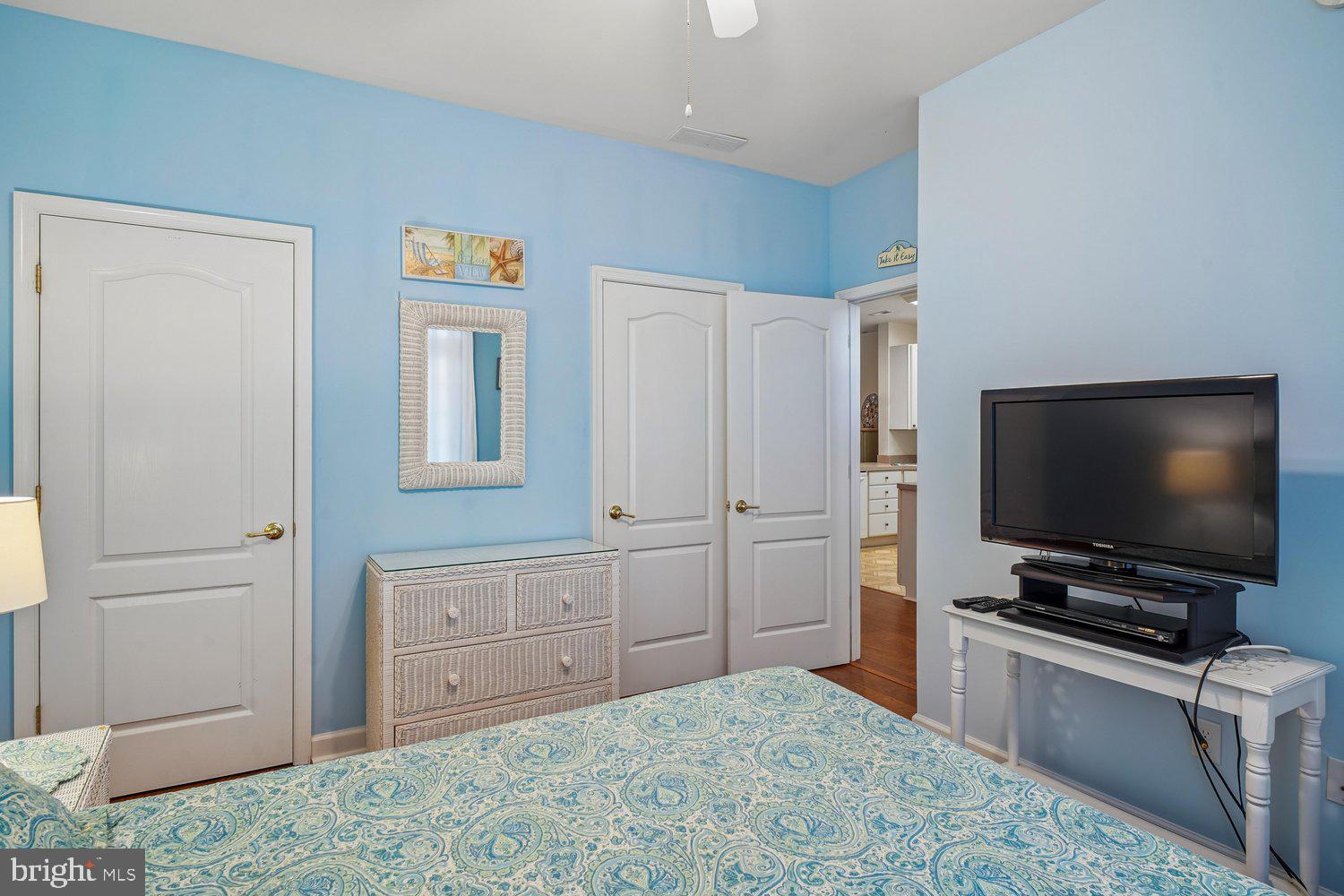SUMMERLYN - Residential