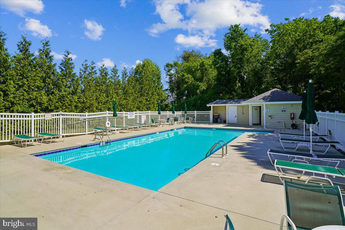 SUMMERLYN - Residential