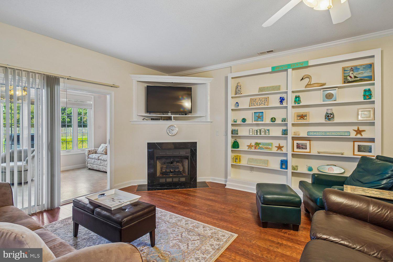 SUMMERLYN - Residential