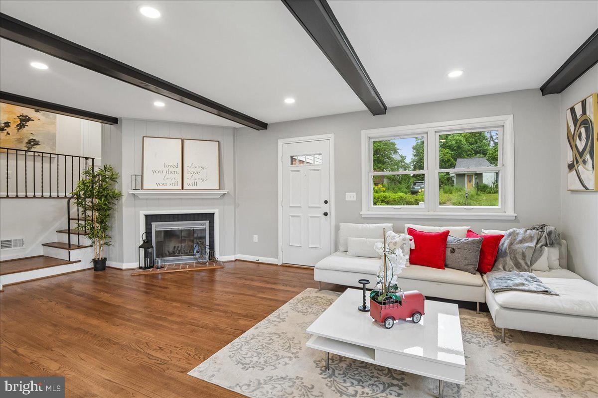 GLENDALE - Residential