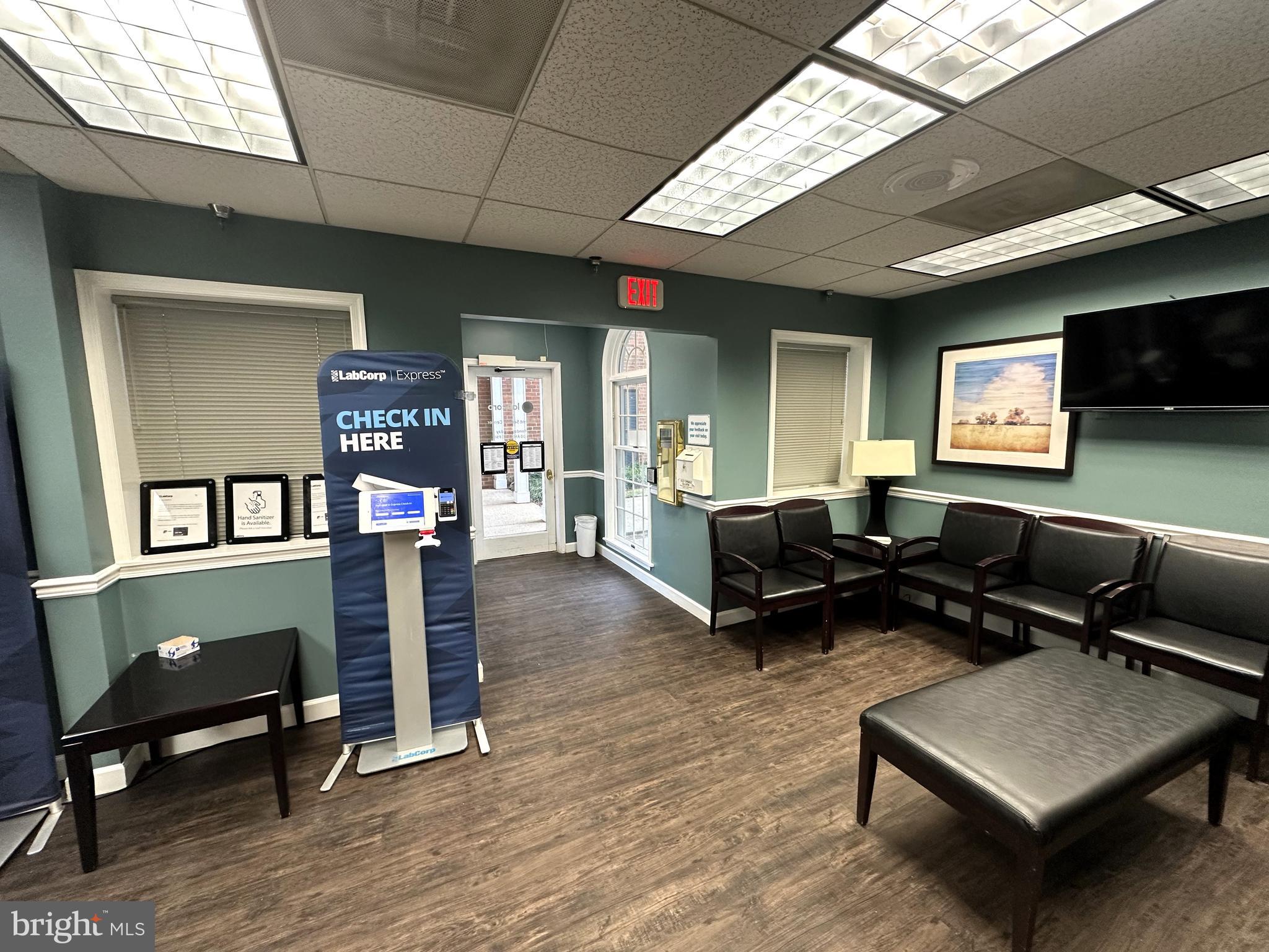 PEMBROOKE SQUARE - Commercial Sale