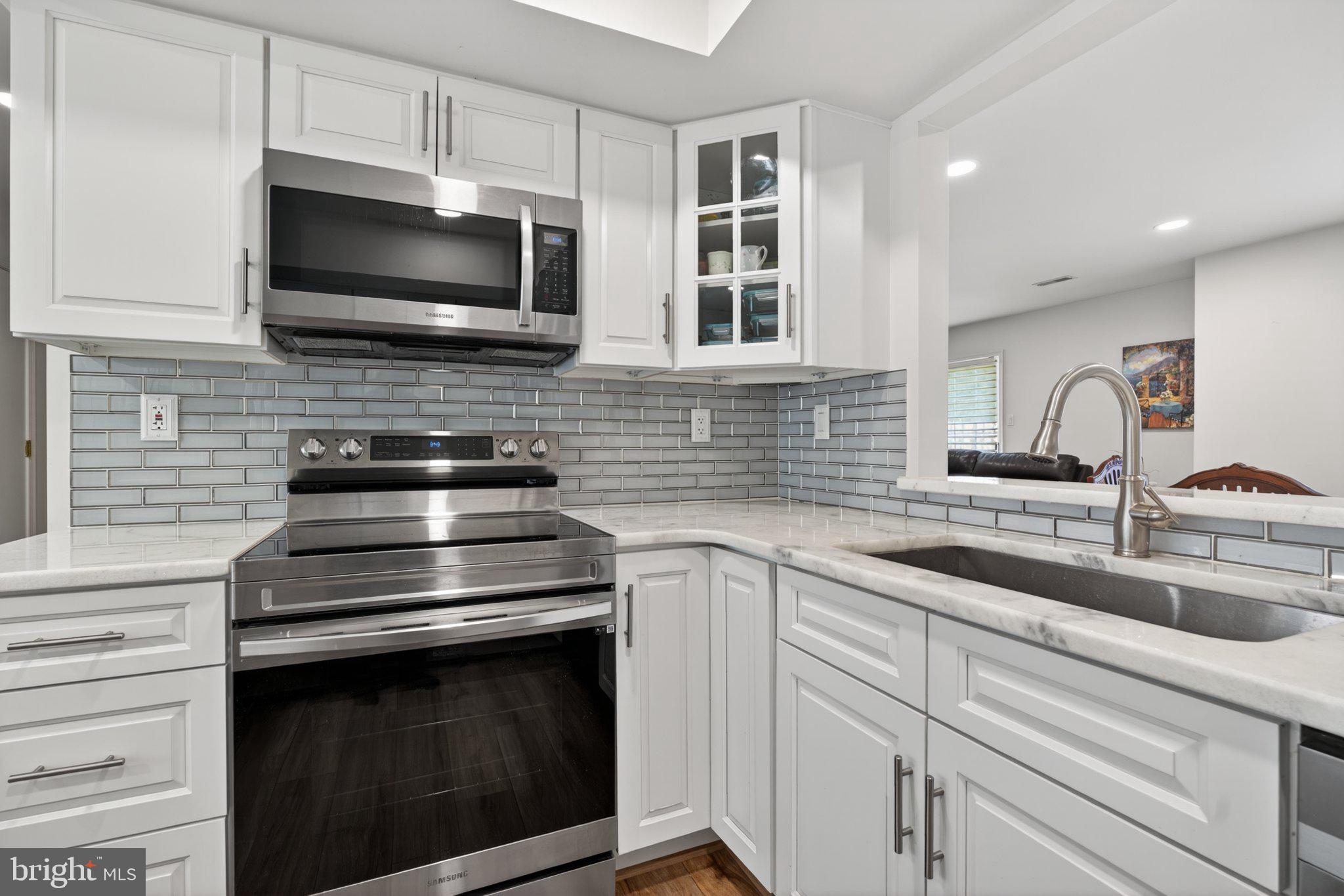 GWYNEDD POINTE - Residential