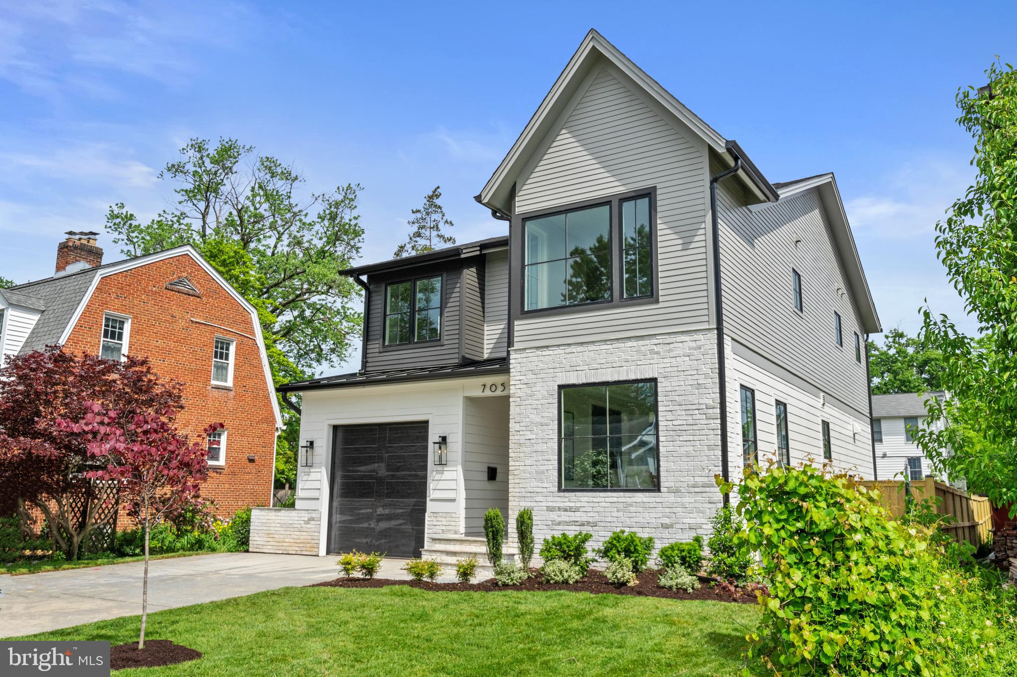 ADDISON HEIGHTS - Residential