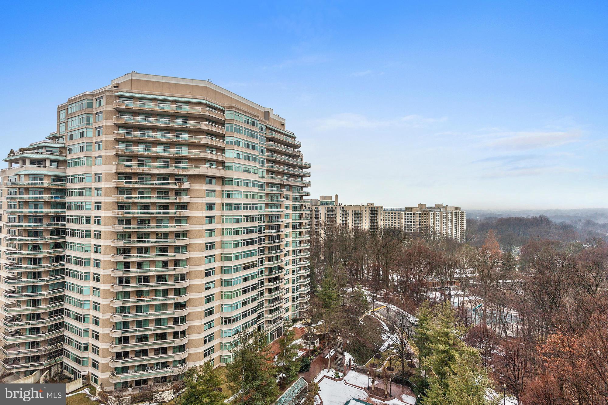 SOMERSET HOUSE CONDOS - Residential