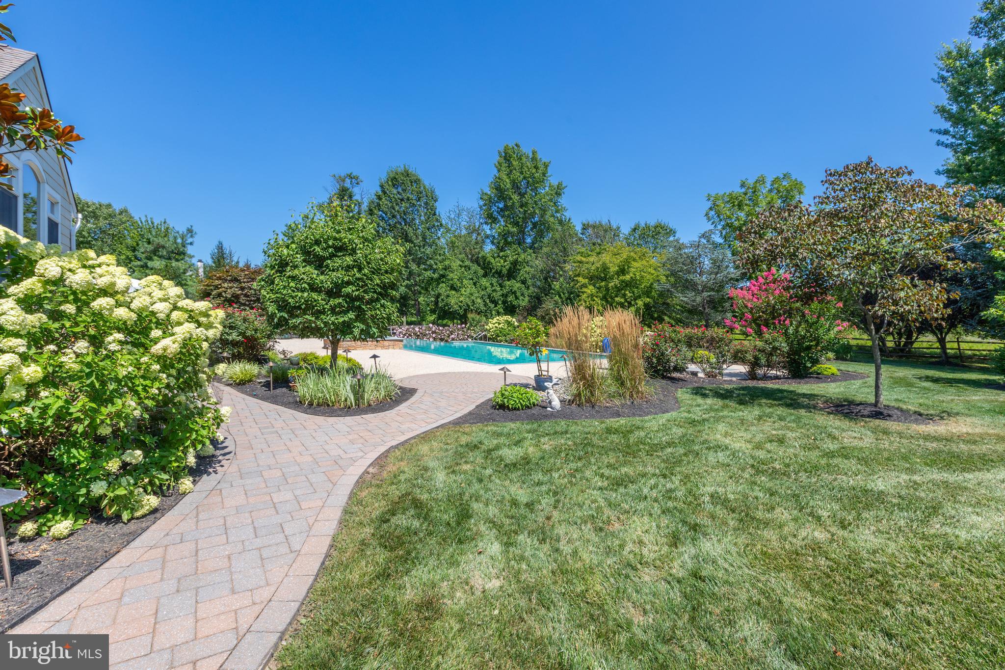 ENCLAVE AT EVANSBURG - Residential