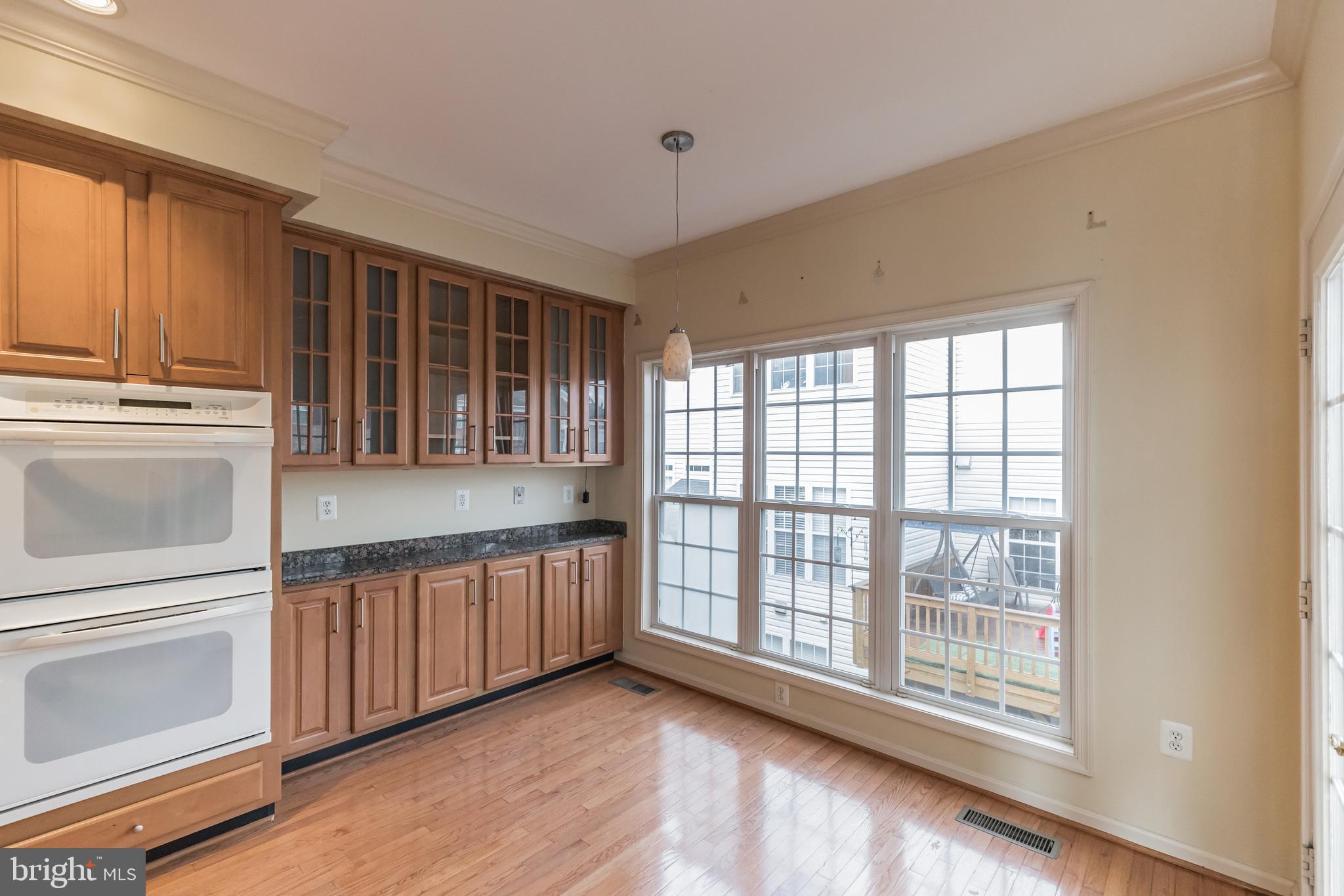 CREEKSIDE - Residential Lease