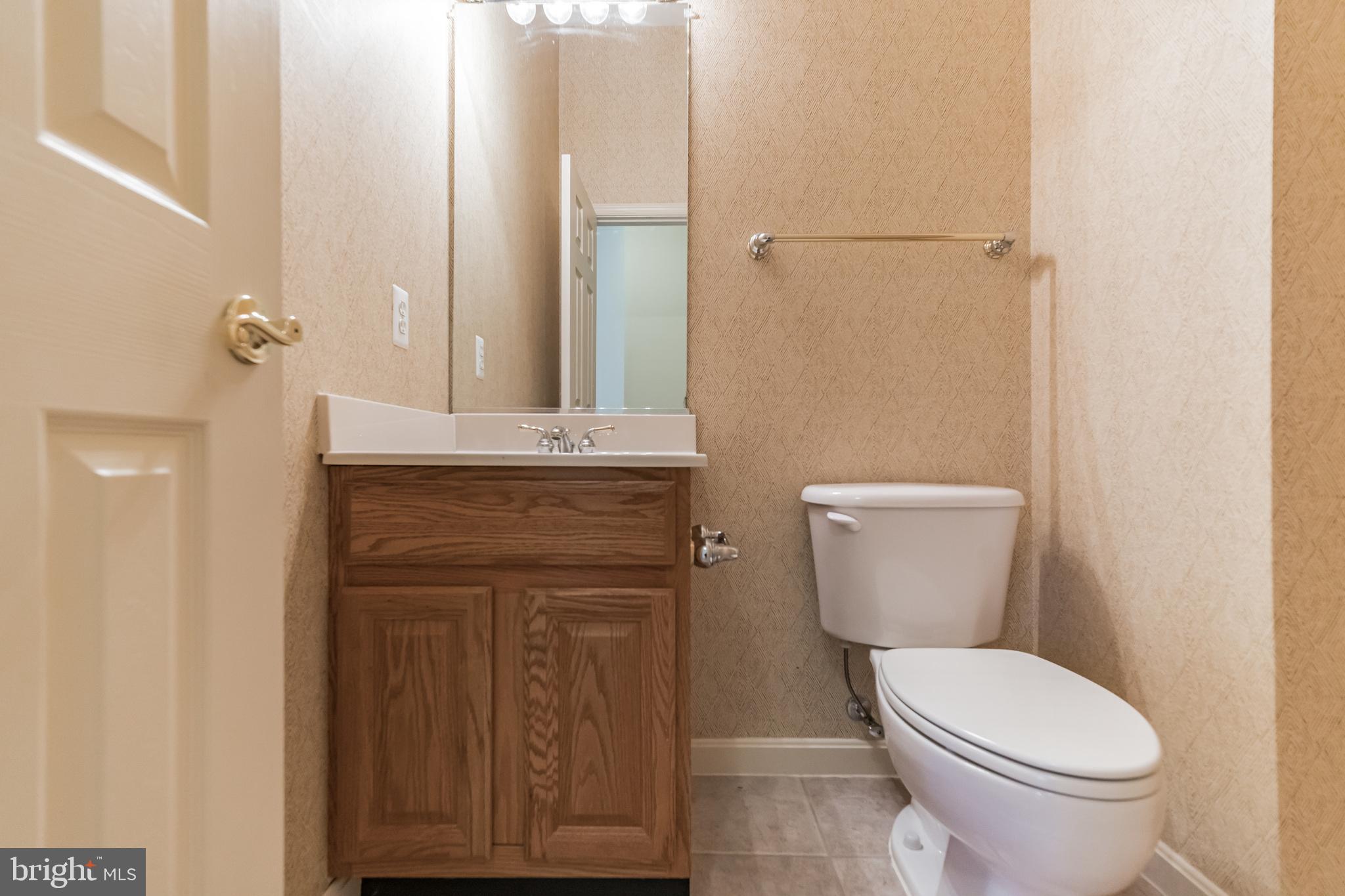 CREEKSIDE - Residential Lease