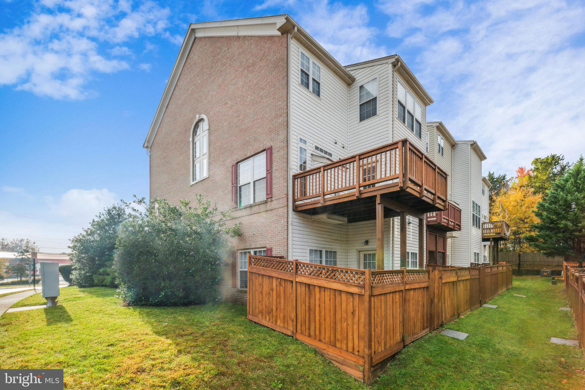 CREEKSIDE - Residential Lease