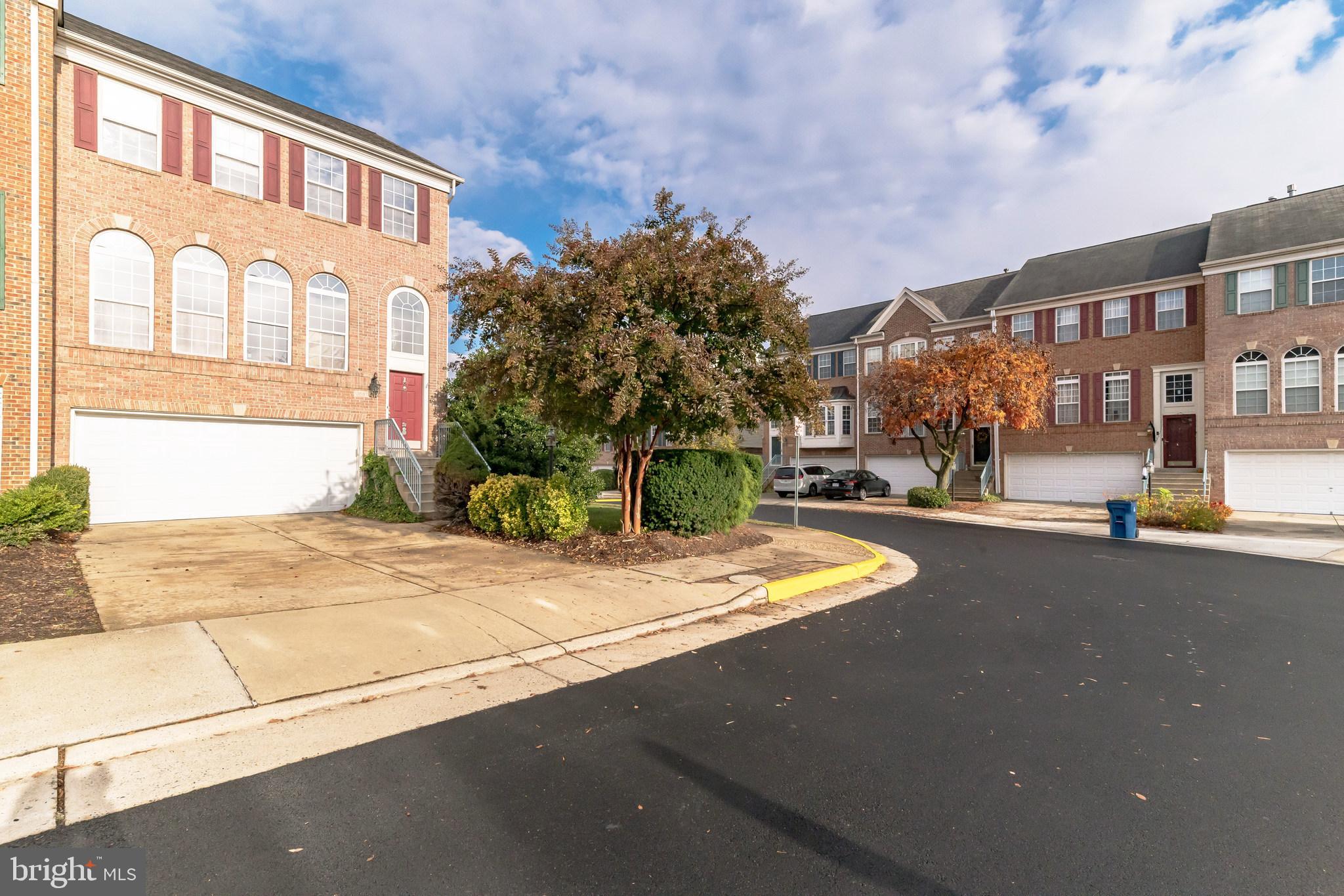 CREEKSIDE - Residential Lease