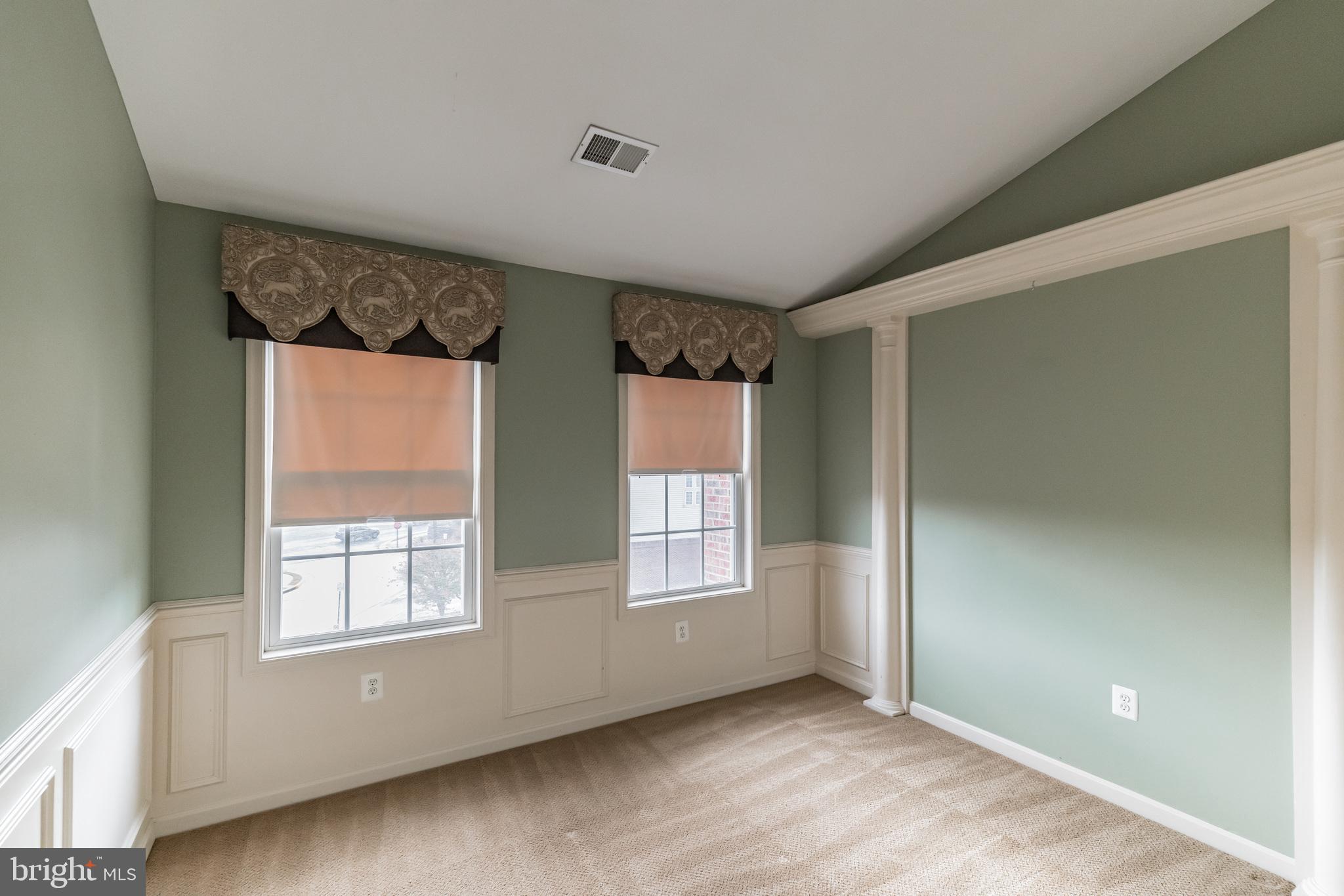CREEKSIDE - Residential Lease
