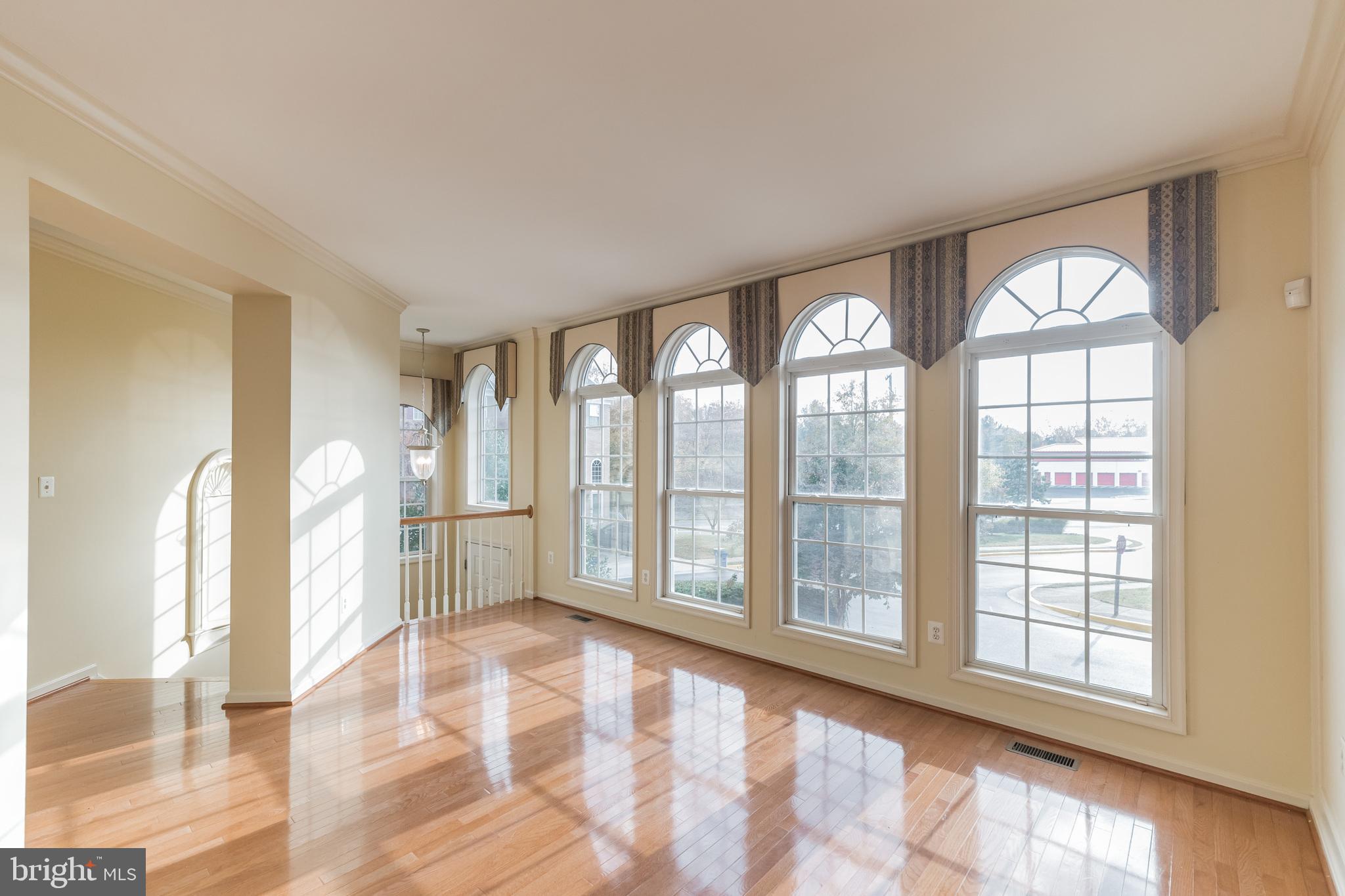 CREEKSIDE - Residential Lease