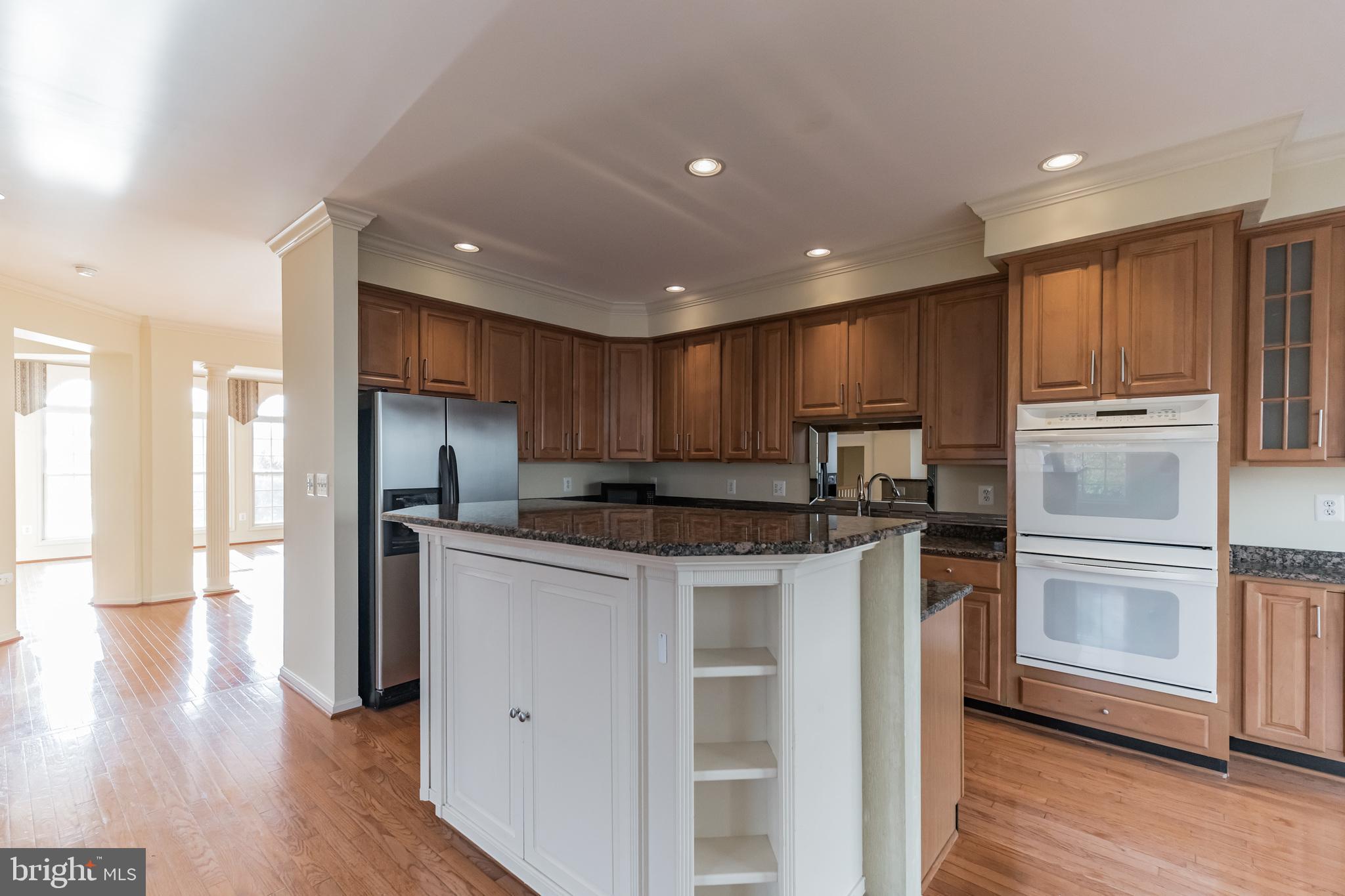 CREEKSIDE - Residential Lease