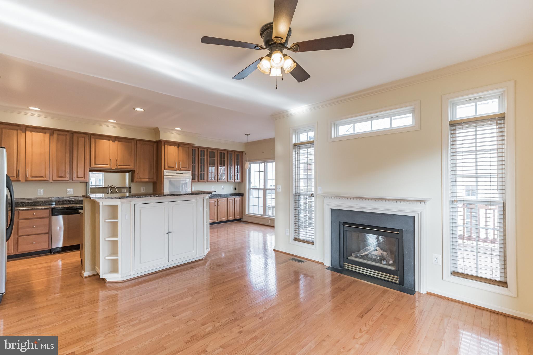 CREEKSIDE - Residential Lease