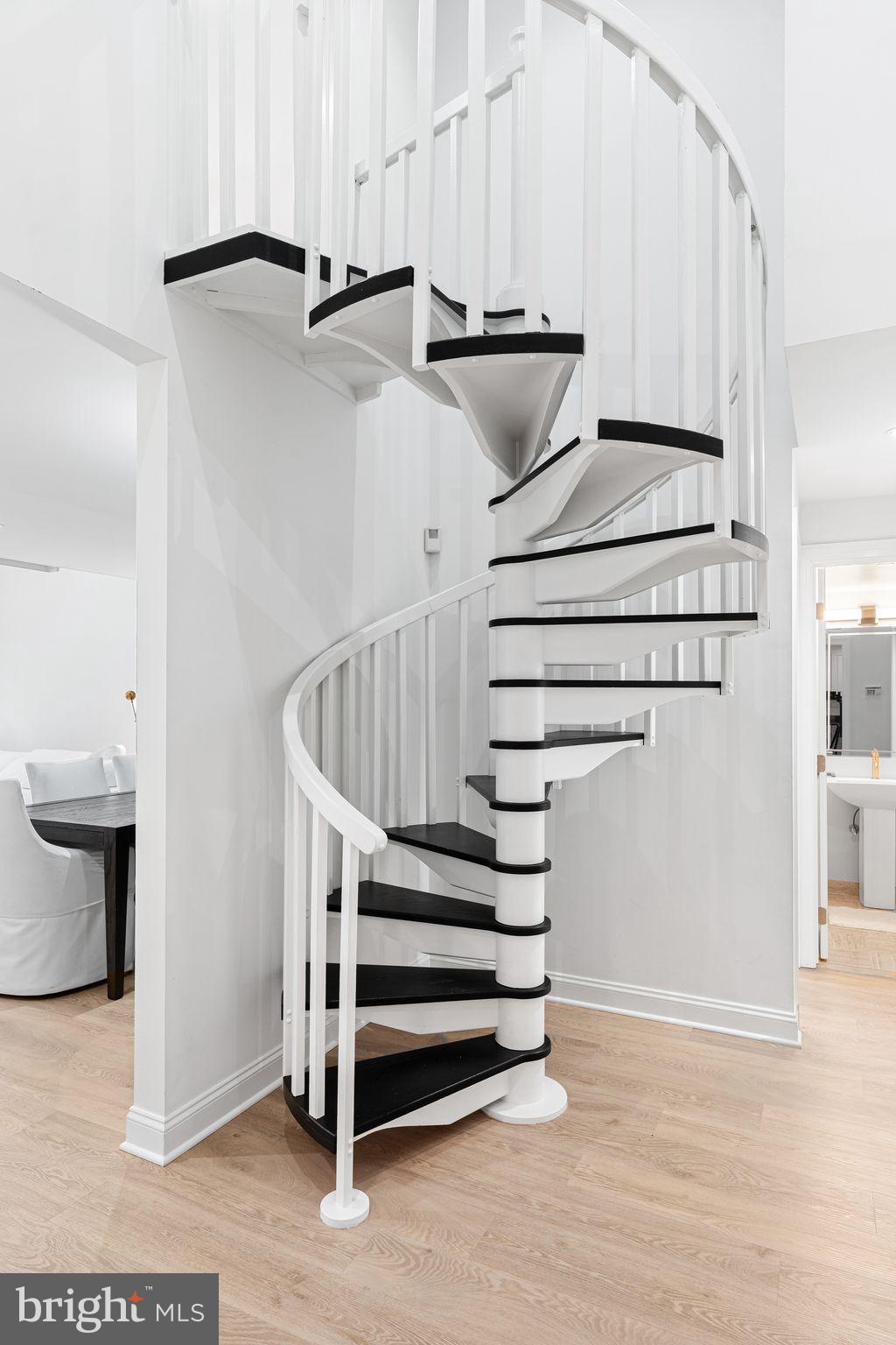 SOCIETY HILL - Residential