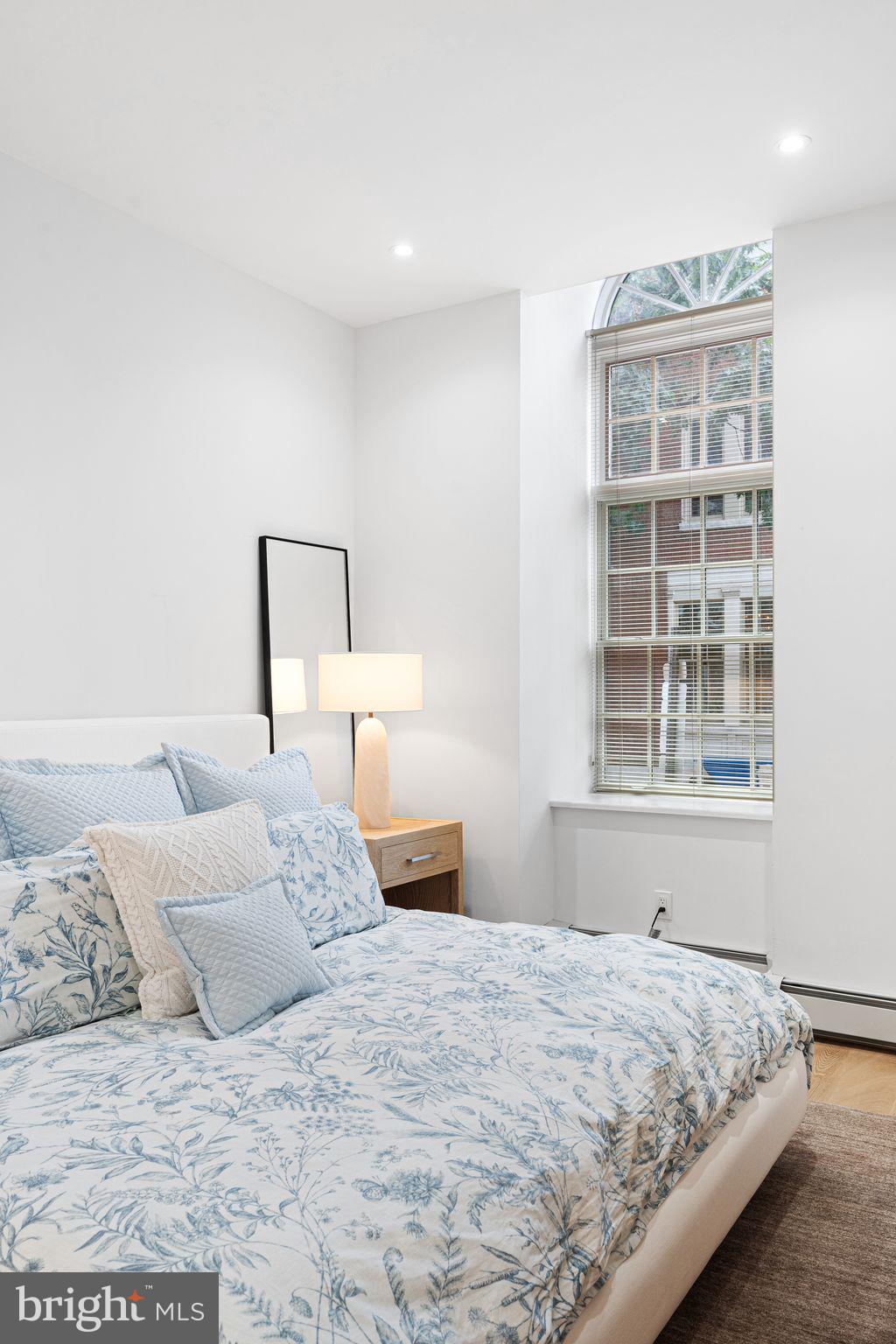 SOCIETY HILL - Residential