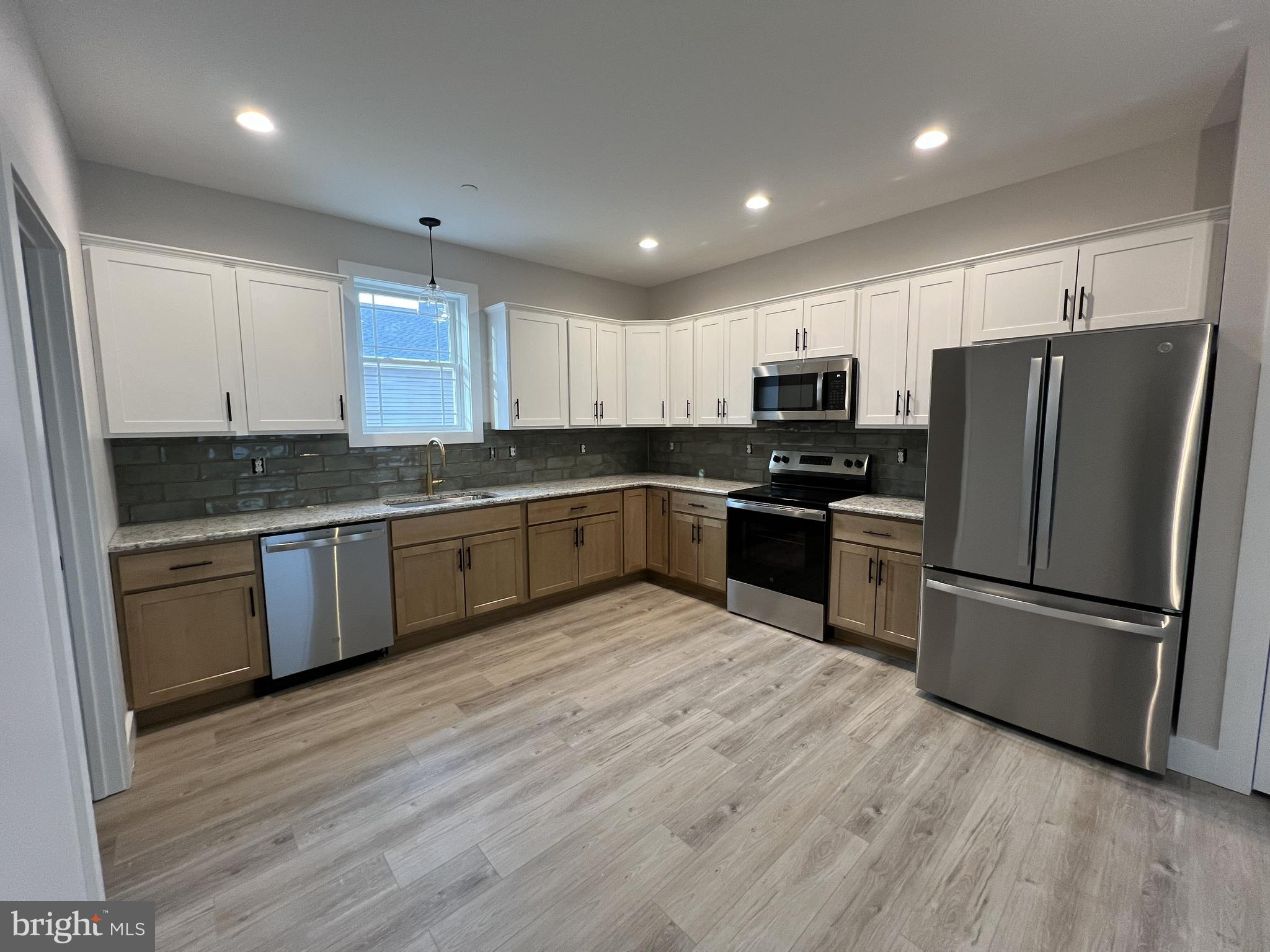 CROSBY WOODS - Residential