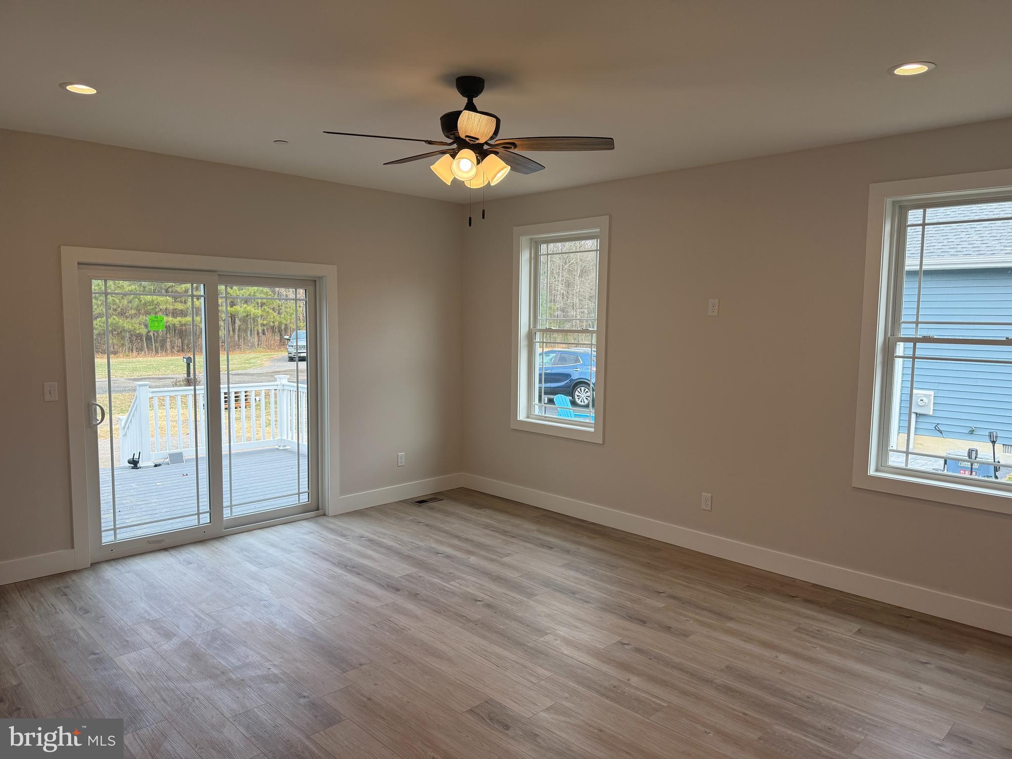 CROSBY WOODS - Residential
