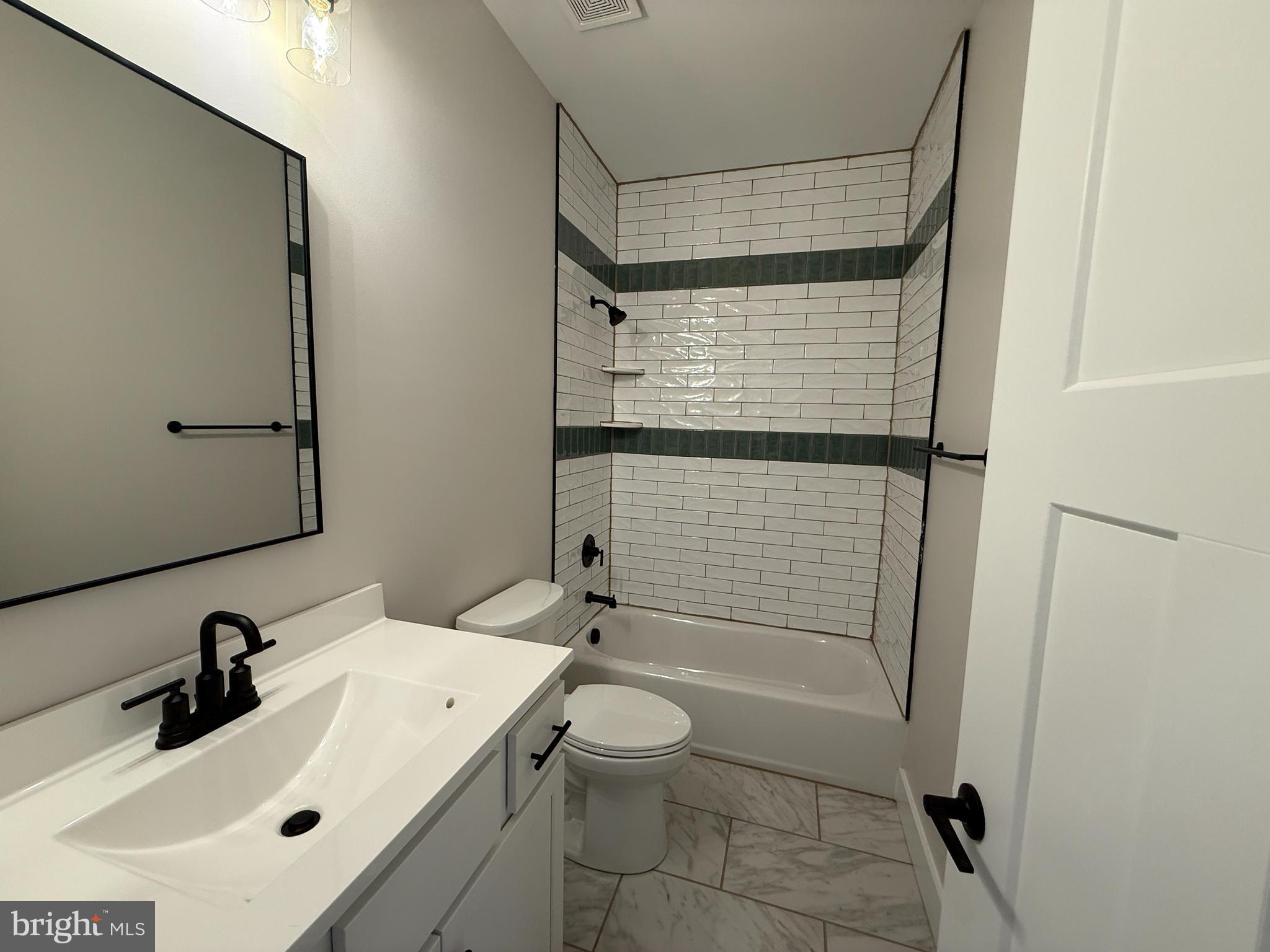 CROSBY WOODS - Residential