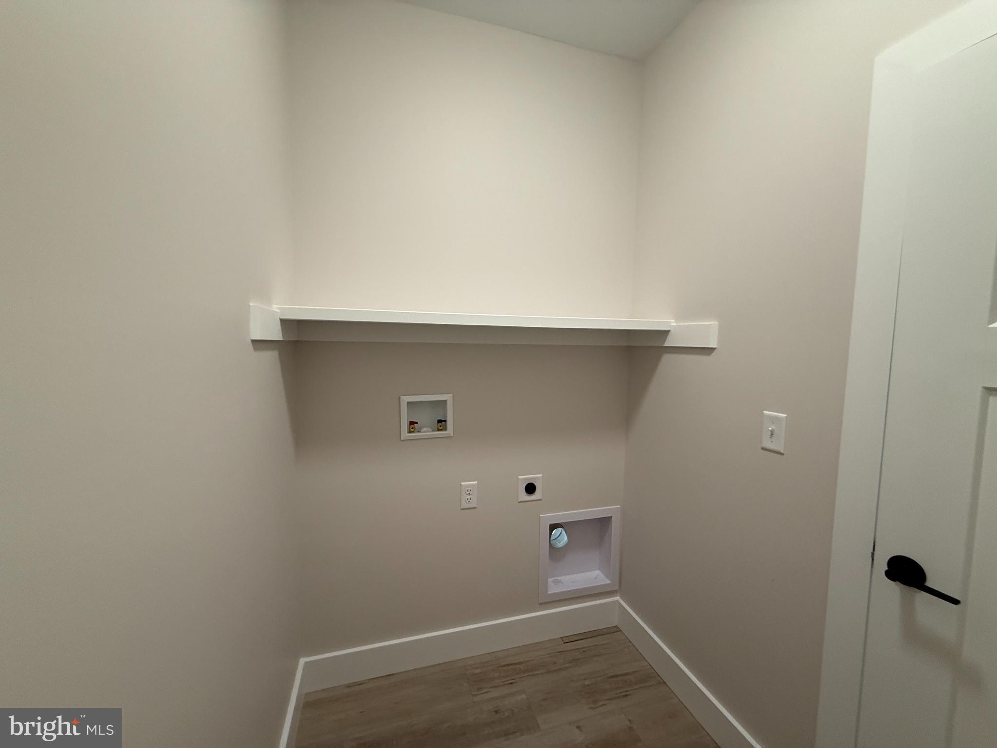 CROSBY WOODS - Residential