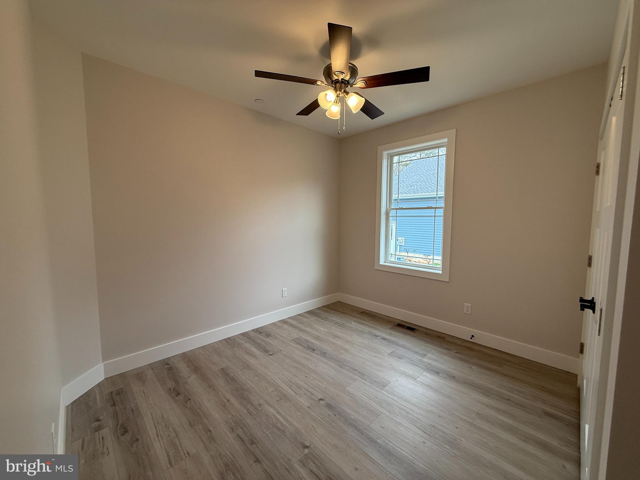 CROSBY WOODS - Residential