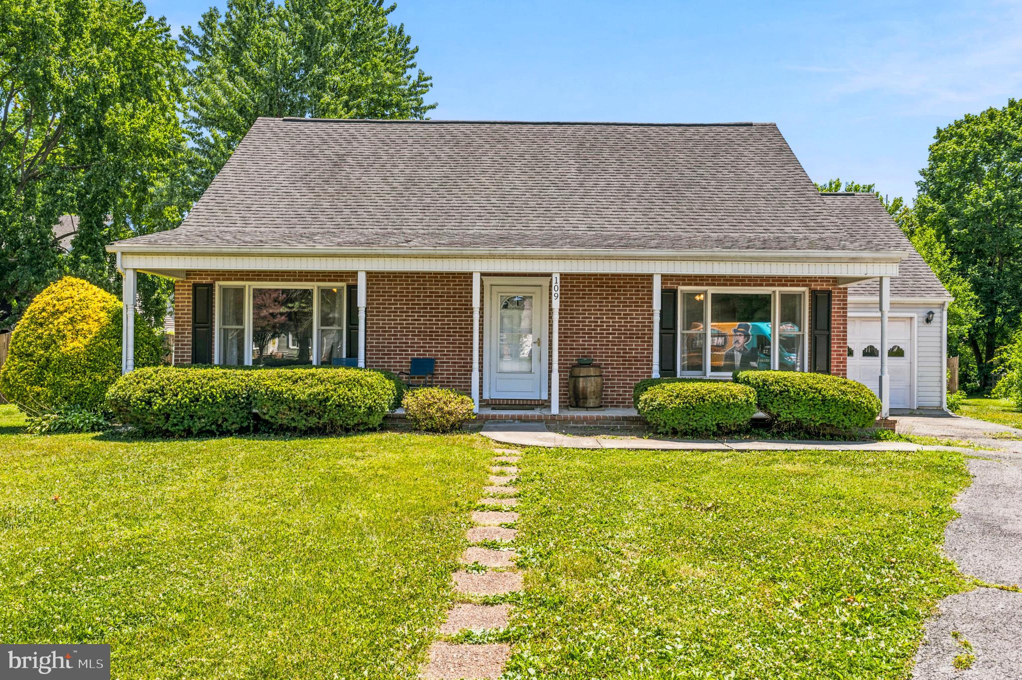 ALBIN VILLAGE - Residential