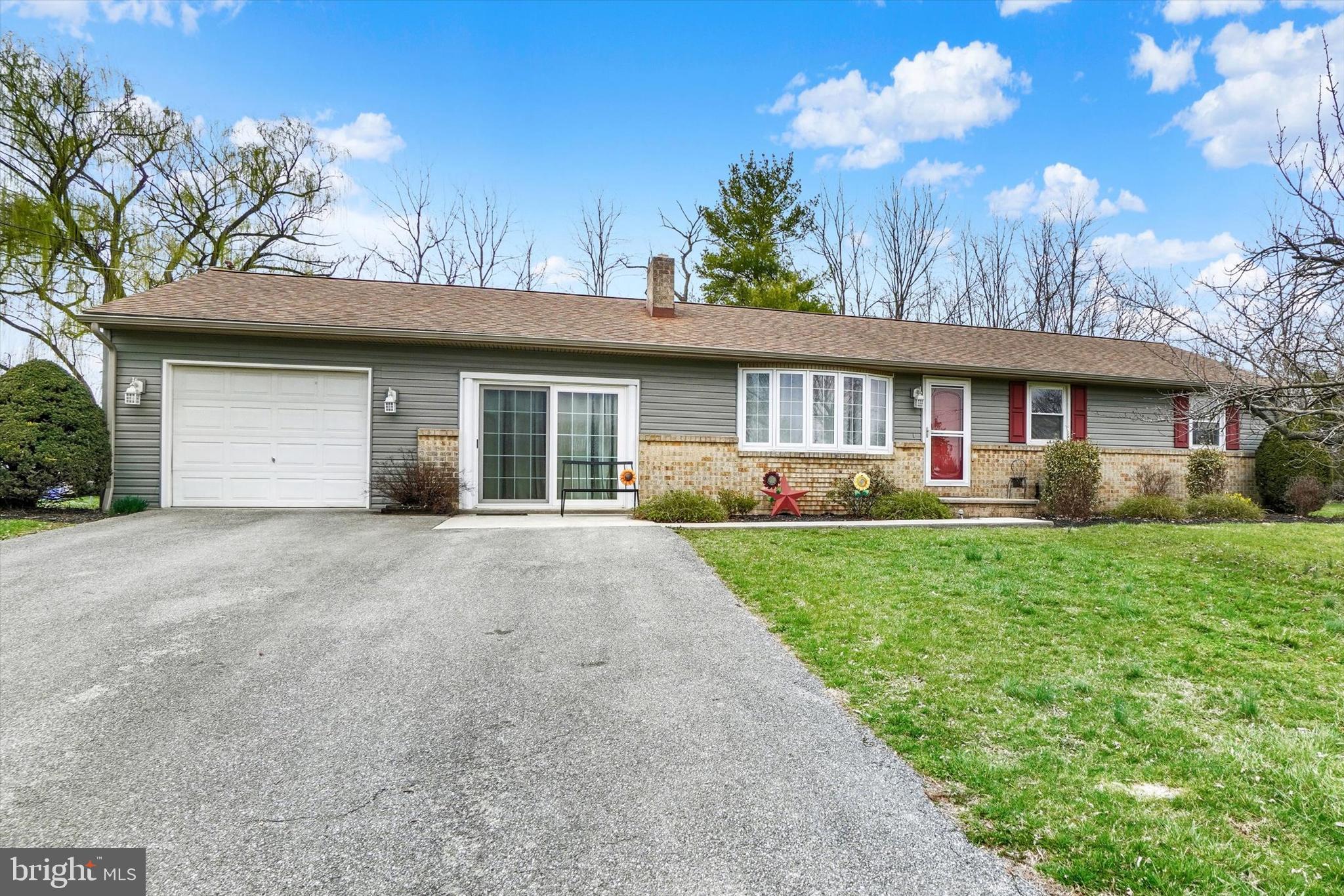Charming 3-Bedroom Rancher in West York School District – Adjoining Hole 10 of Briarwood Golf Course!

Welcome to this lovingly cared-for, one-owner rancher home nestled in a quiet cul-de-sac in the desirable West York School District. Situated on over 1 acre of lush, flat land, this home offers a peaceful retreat with the added bonus of breathtaking views of Hole 10 of Briarwood Golf Course right from your yard.

Key Features:
3 Spacious Bedrooms: Plenty of room for your family or guests.

1 Full Bath: Conveniently located for easy access.

Open Concept Living: A bright and inviting living space that flows effortlessly into the kitchen and dining area, and a bonus family room.

Covered Back Deck: Enjoy evenings on the large covered deck with ceiling fan, perfect for relaxation or entertaining.

Private & Peaceful: Set at the end of a cul-de-sac, providing extra privacy and quiet.

Over 1 Acre Lot: Plenty of space for outdoor activities, gardening, or simply enjoying the scenic surroundings.

Private Backyard: The large, covered back deck has been the perfect gathering spot for the family, whether it's enjoying meals together, watching the kids play in the backyard, or simply relaxing with a good book. It’s truly a place where memories are made.

This home has been well-loved by its family and is ready for its next chapter. Whether you're relaxing on the back deck or taking in the serene views of the golf course, you'll find peace and comfort here.

Don't miss out on this rare opportunity to own a piece of tranquility in a prime location. Schedule a showing today! 
*This home is NOT in a flood zone, Zillow is incorrect*