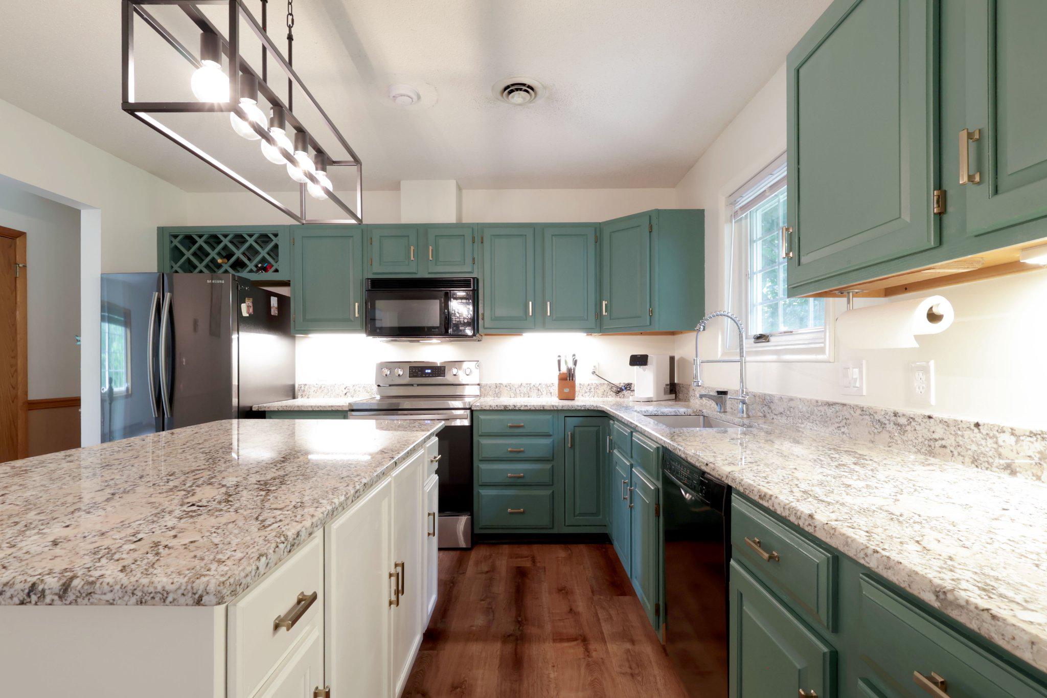 CENTRE HILLS VILLAGE - Residential