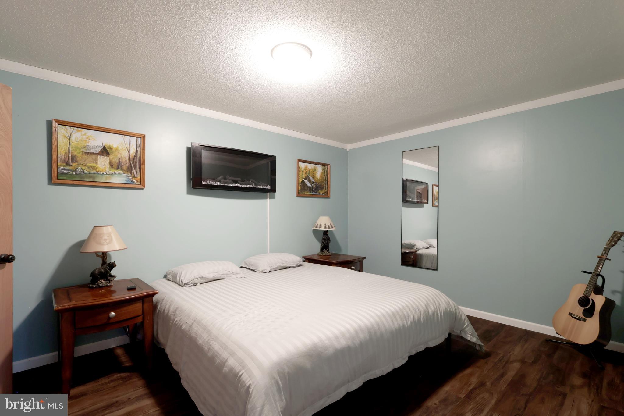 CENTRE HILLS VILLAGE - Residential
