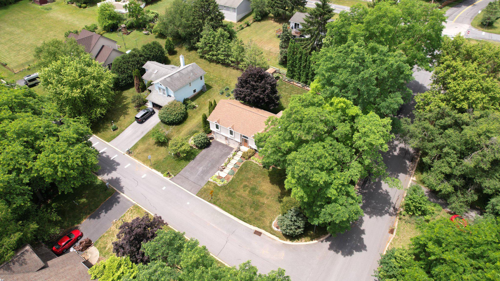 CENTRE HILLS VILLAGE - Residential