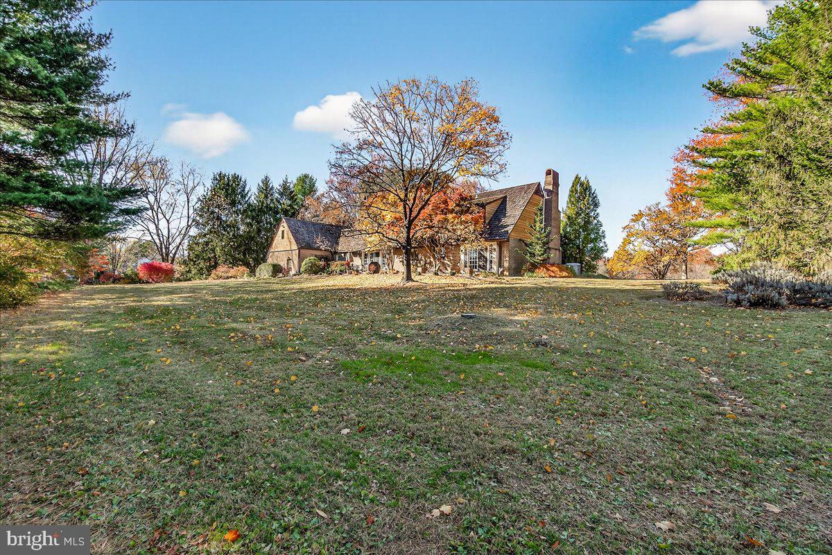 BROOK HOLLOW - Residential