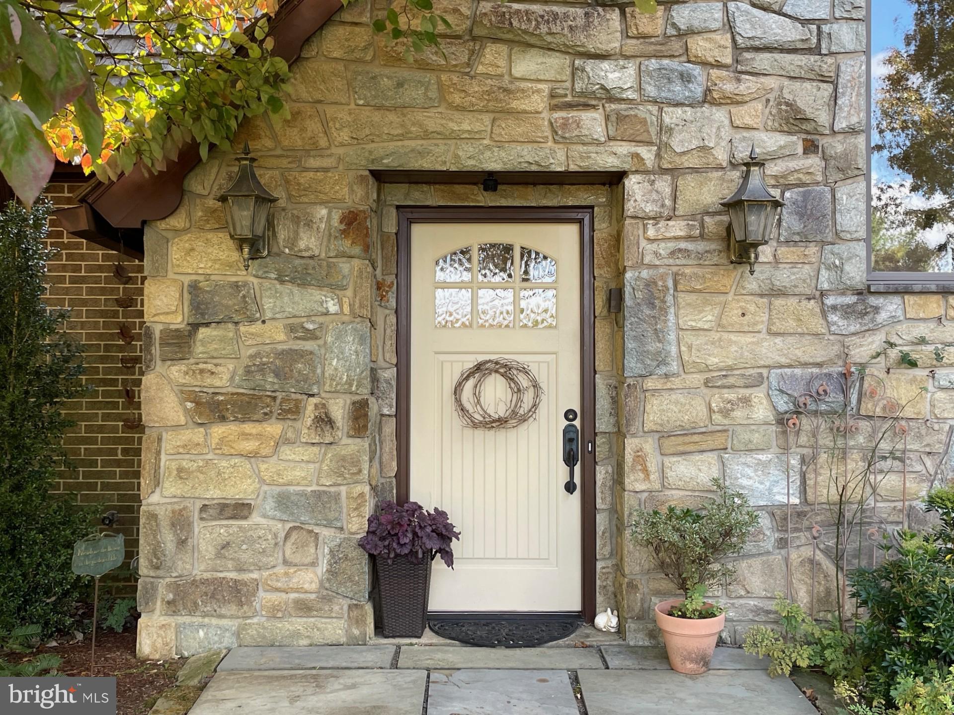 BROOK HOLLOW - Residential
