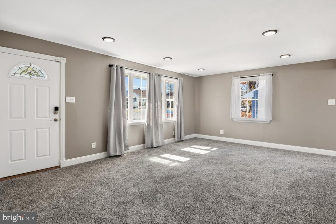 AMBLER HOUSE - Residential